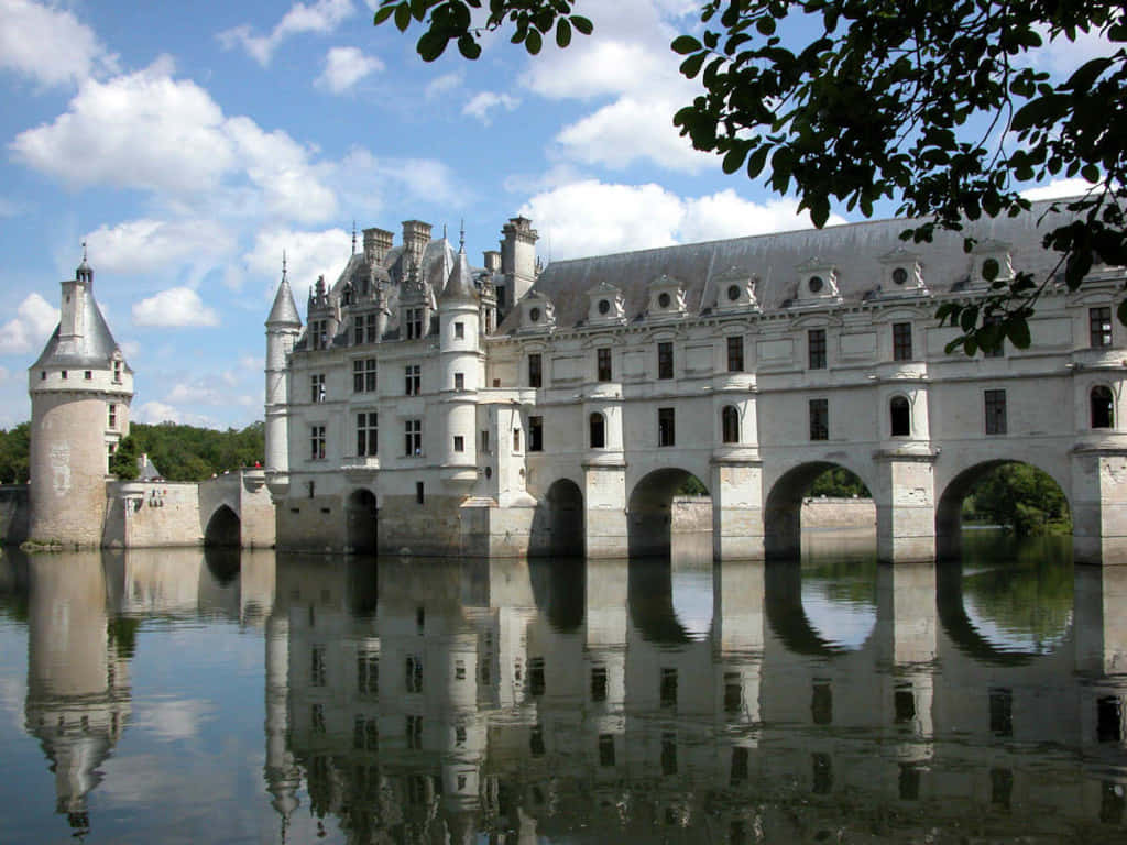 Chenonceau, stone towers, arched bridges, SD Desktop Wallpaper