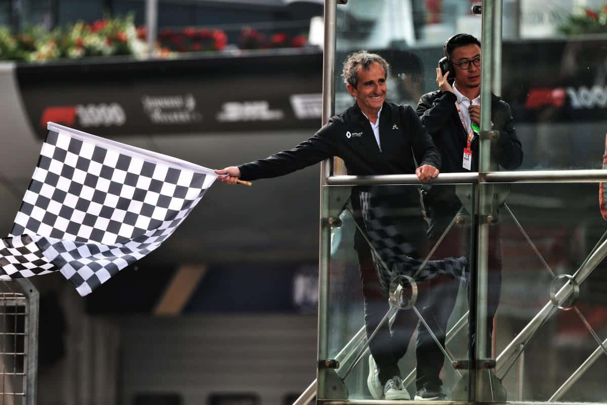 Chequered Flag, glass balcony, motorsport event, SD Desktop Wallpaper