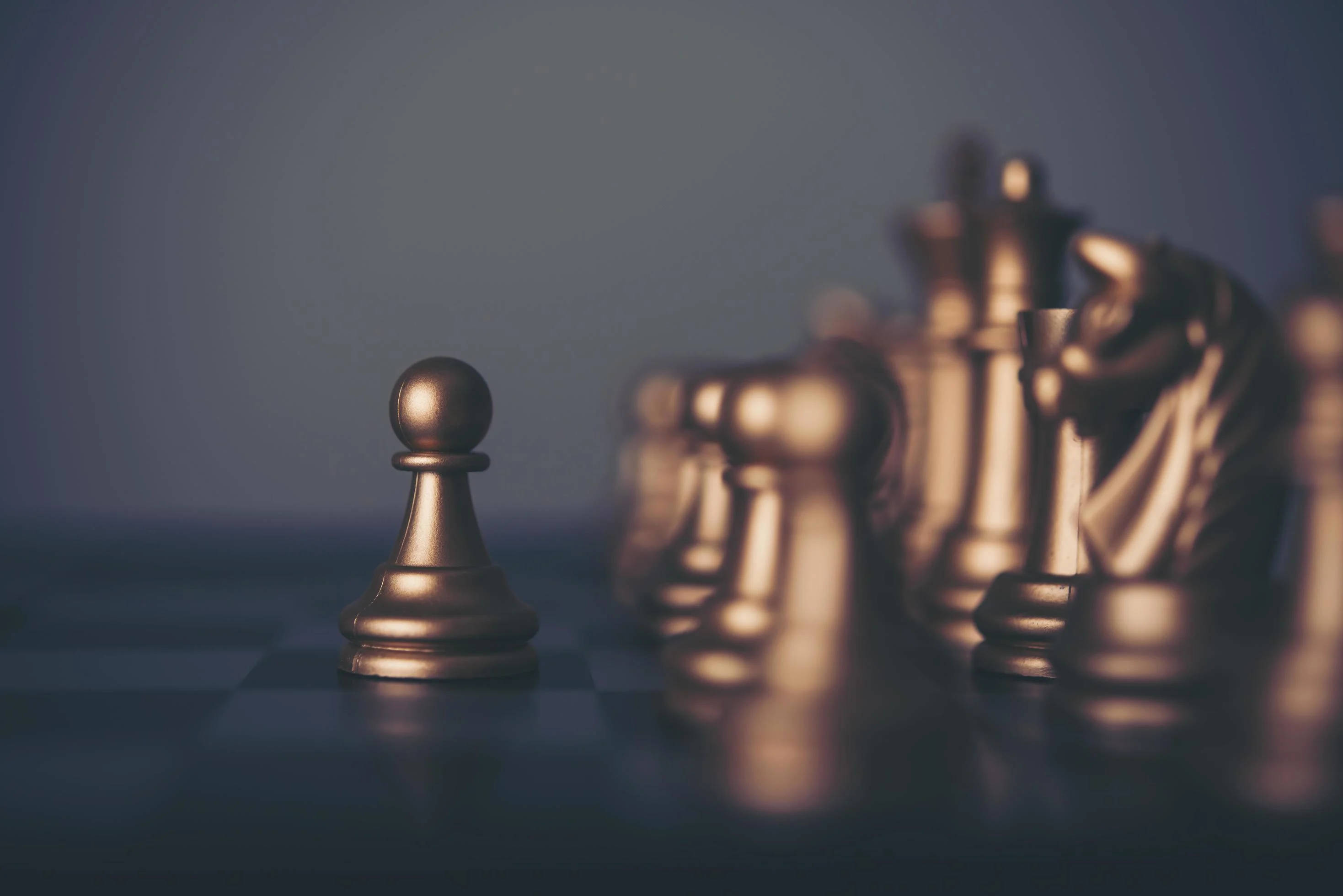 faded chess bronze pawn, golden pawn, chessboard, 2K Desktop Wallpaper