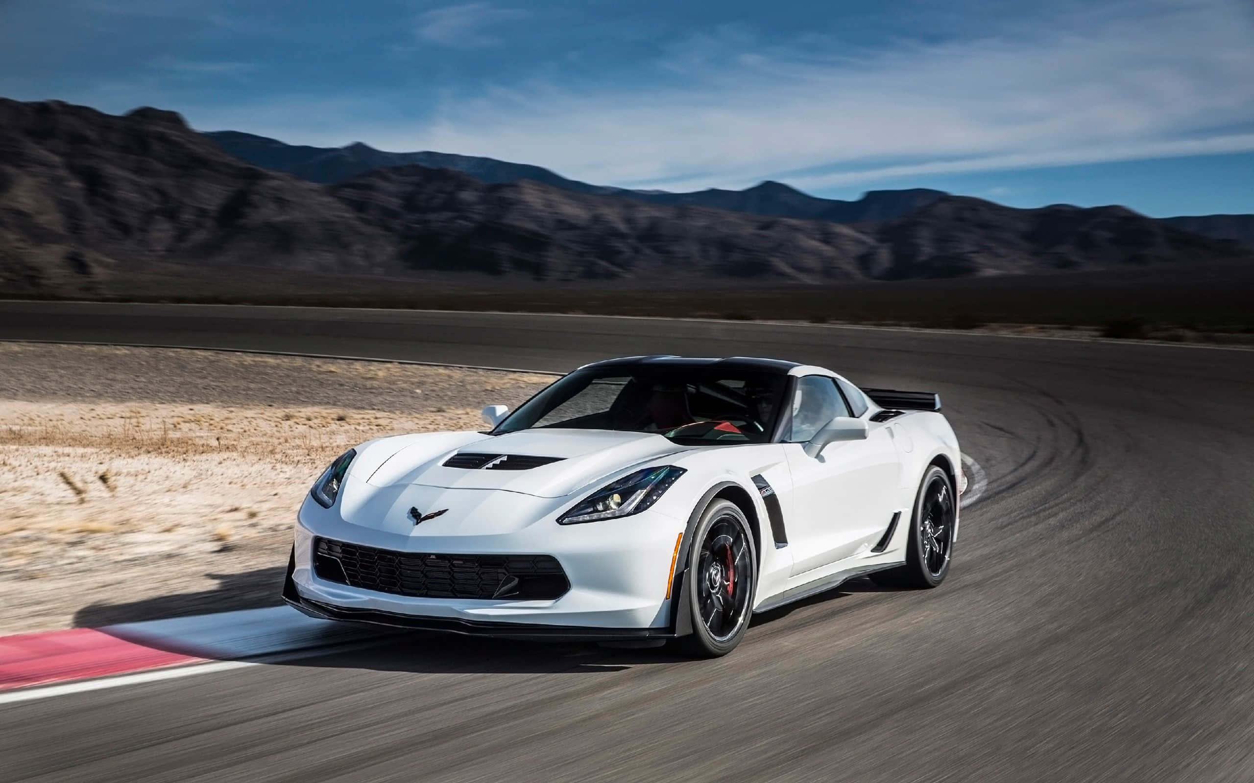 Chevrolet Corvette Z06, white, desert racetrack, 2K Desktop Wallpaper