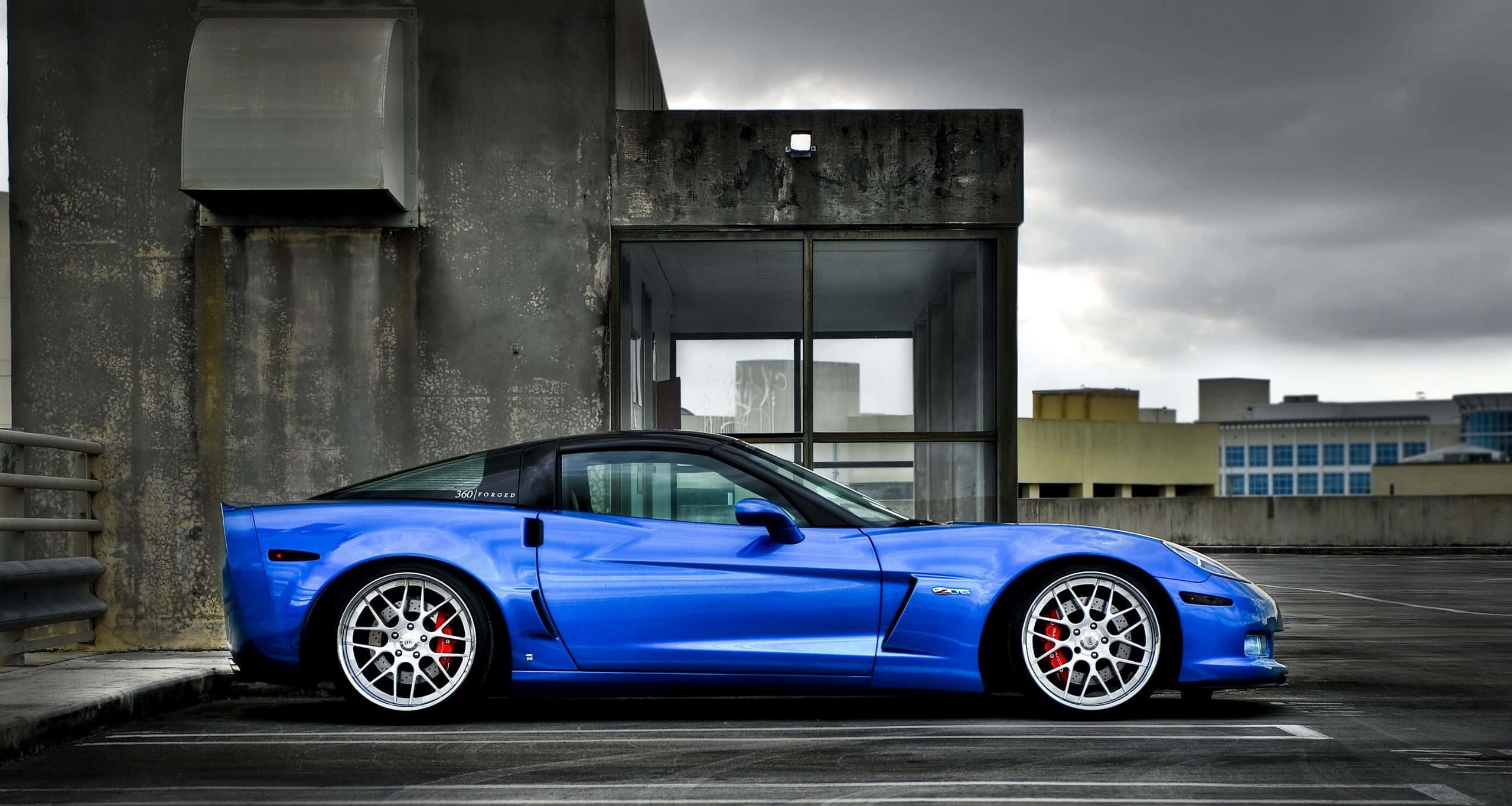 Chevrolet Corvette Z06, vibrant blue, red brake calipers, 2K Desktop Wallpaper