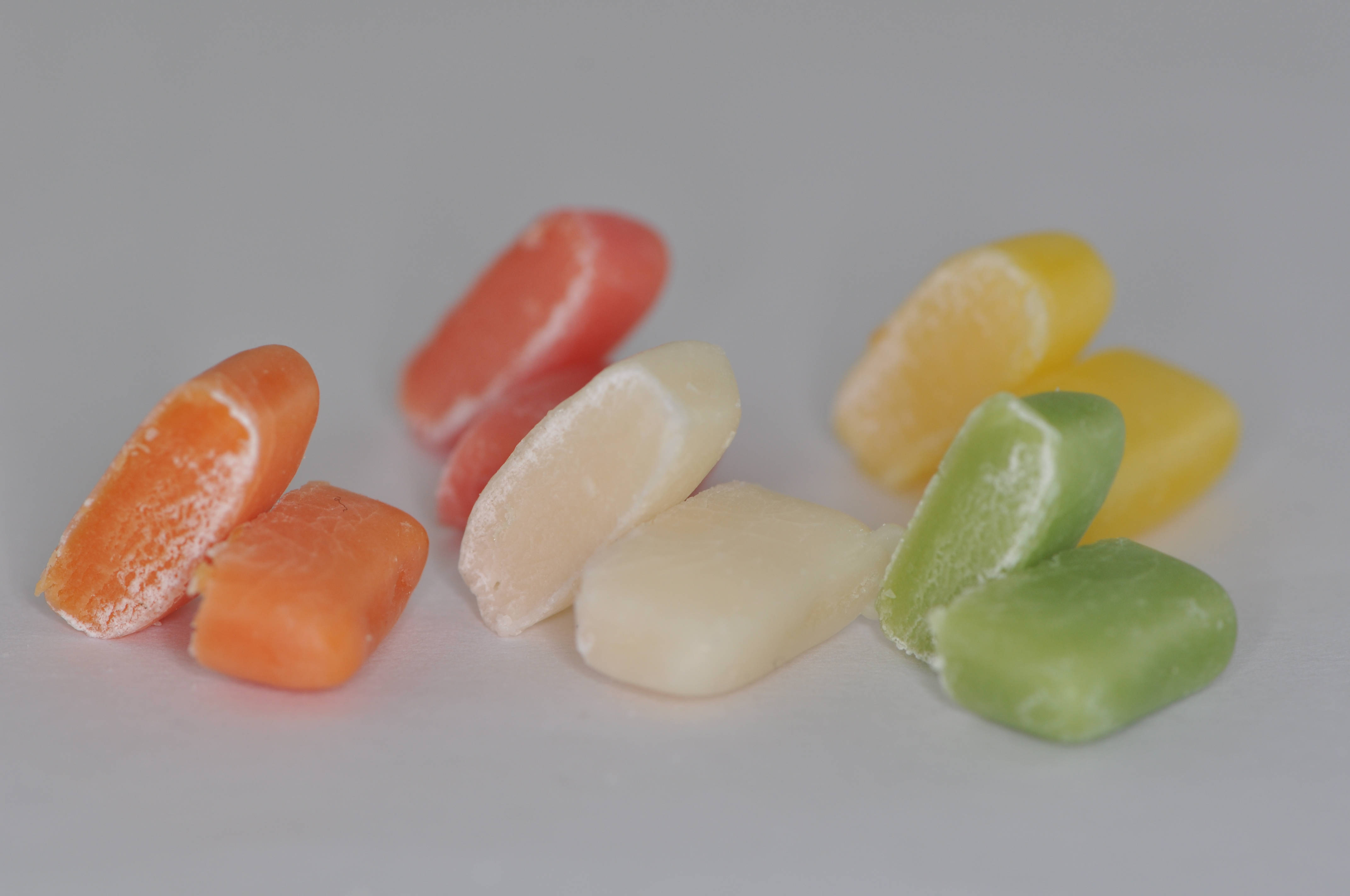 chewy candies, translucent gummy candies, orange, 4K Desktop Wallpaper