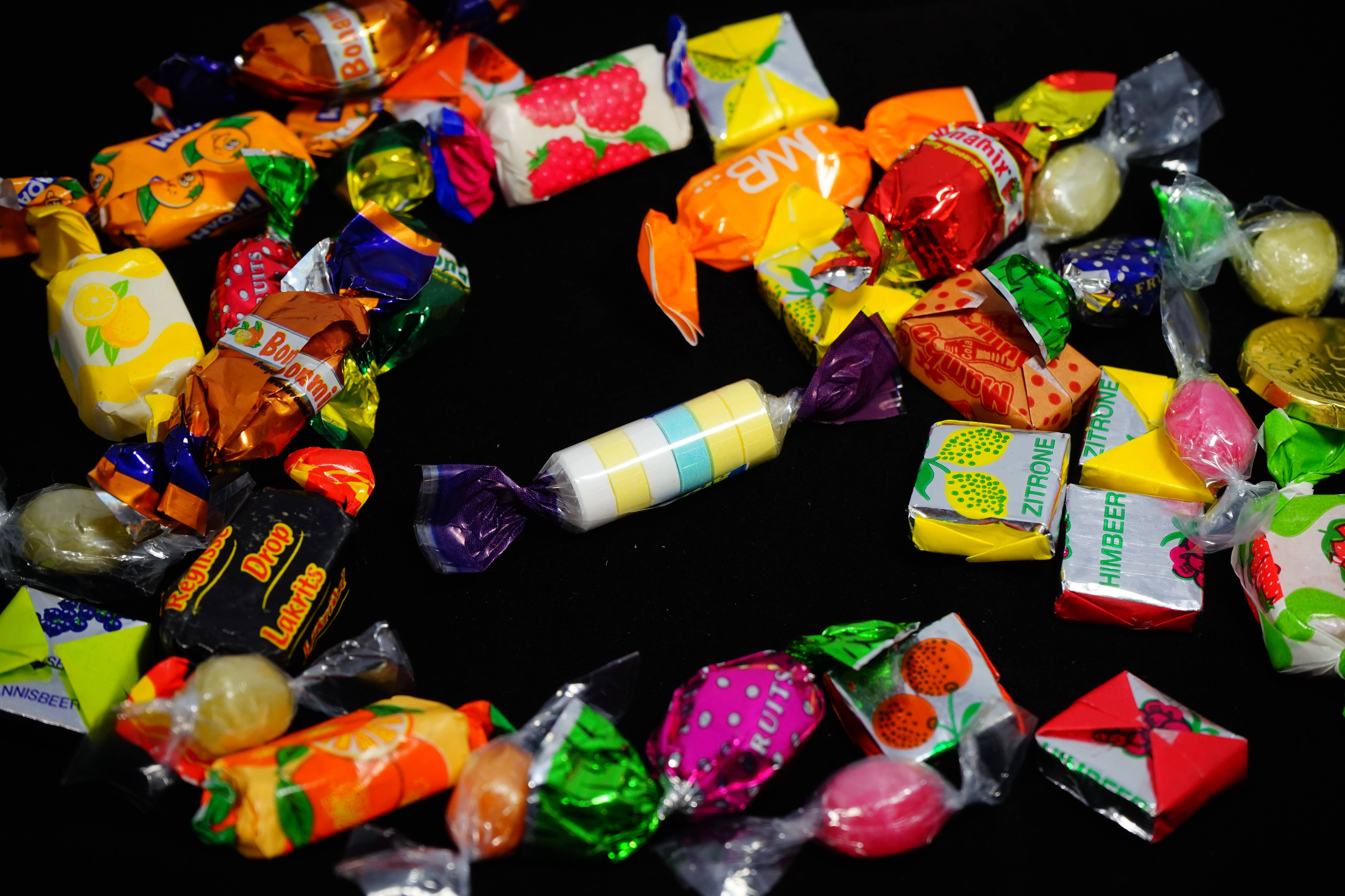 chewy candies, colorful, individually wrapped, 5K Desktop Wallpaper