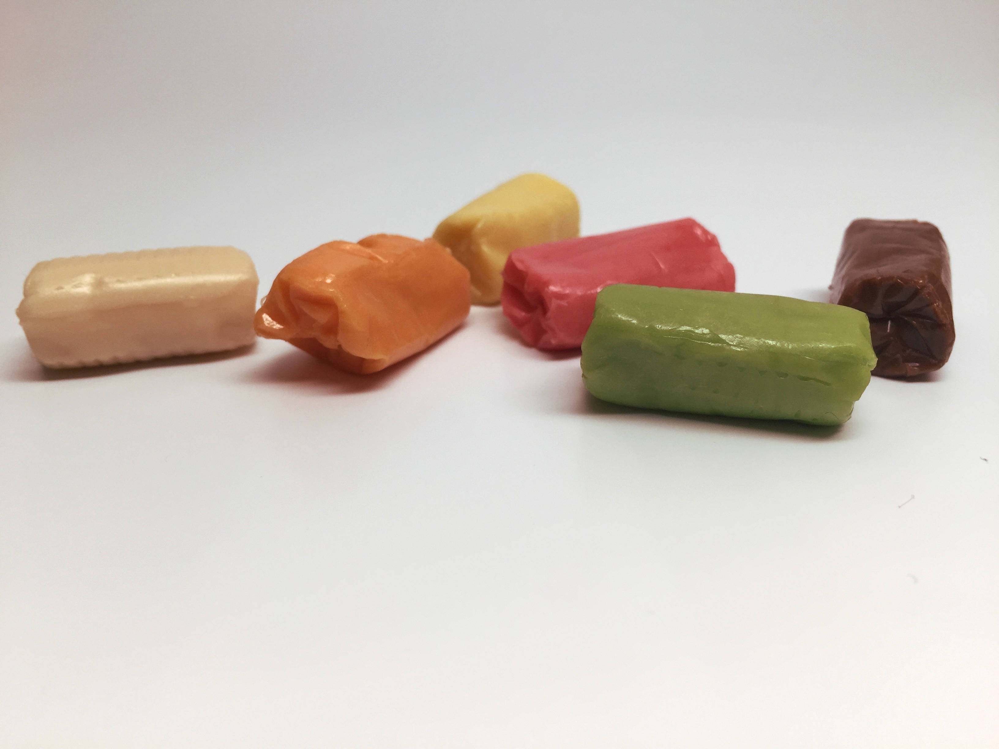 chewy soft candies, taffy candies, colorful wrapped, 2K Desktop Wallpaper