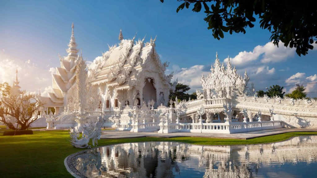 white temple, Chiang Rai, calm pond, SD Desktop Wallpaper