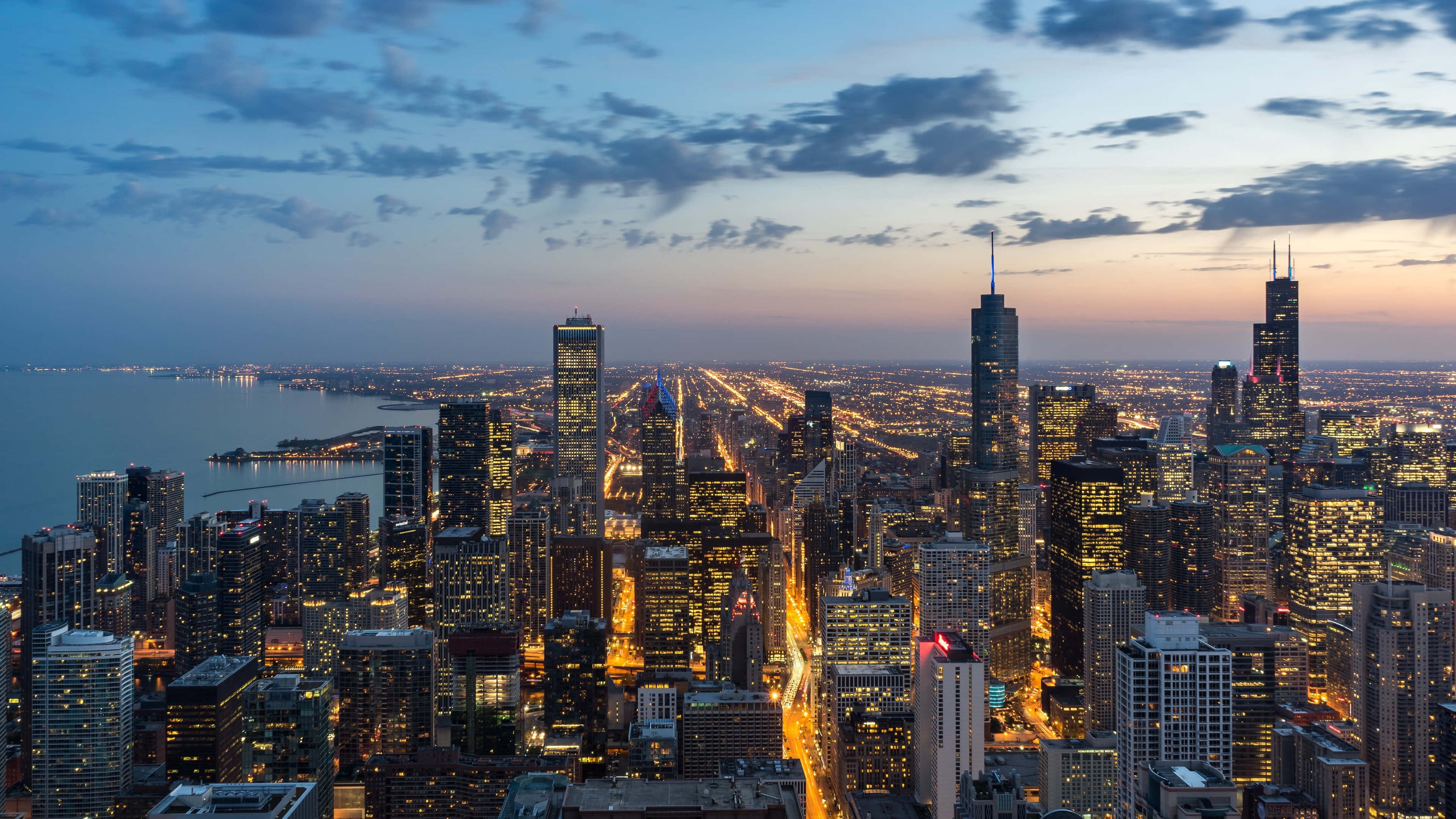 Chicago skyline, dusk, illuminated skyscrapers, 4K Desktop Wallpaper