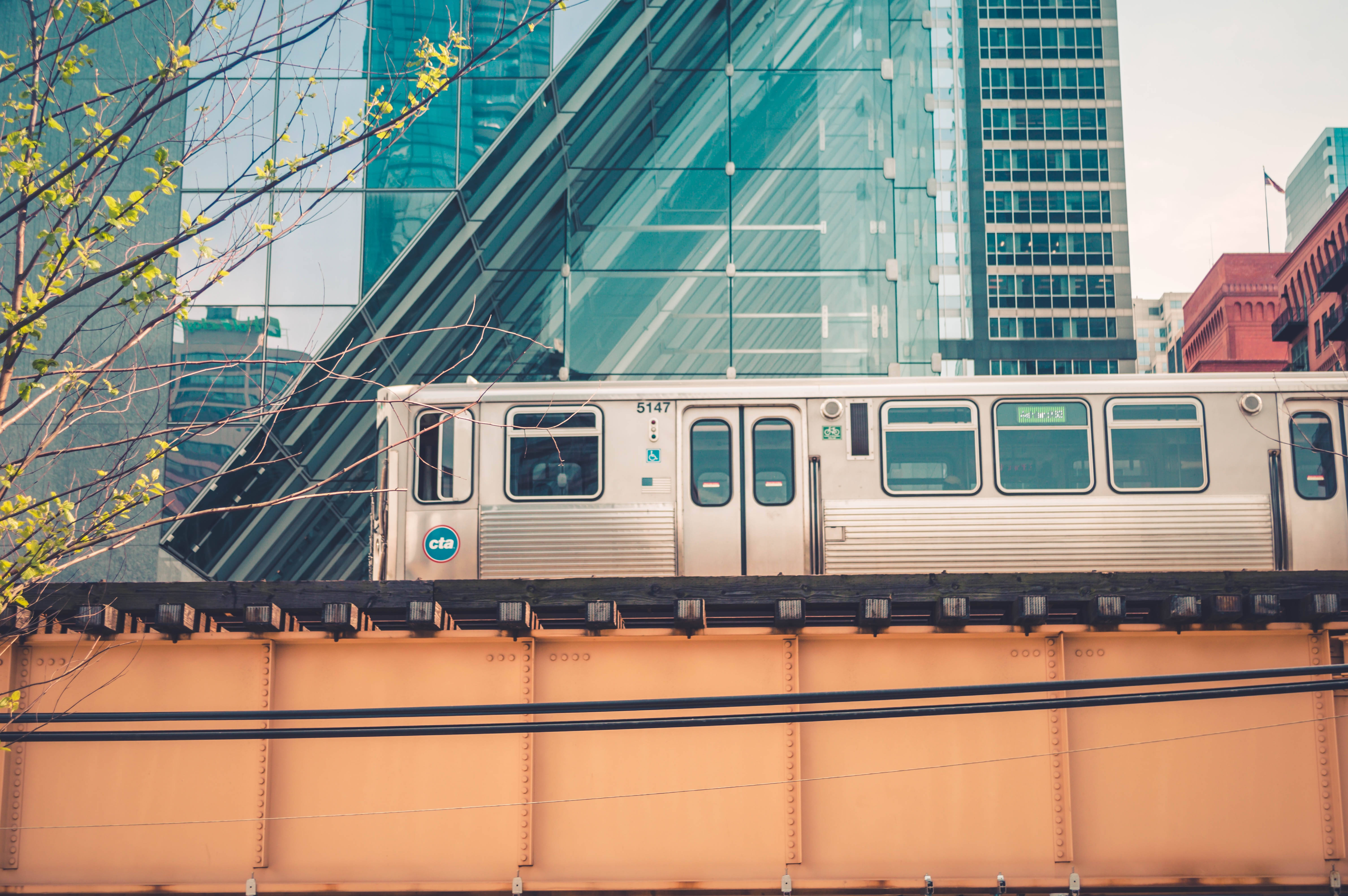 Chicago, silver train, orange bridge, 5K Desktop Wallpaper