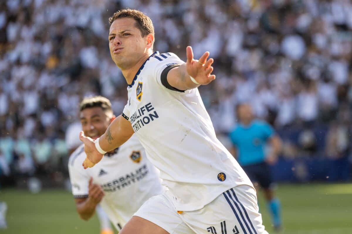 Chicharito, LA Galaxy, white LA Galaxy jersey, SD Desktop Wallpaper