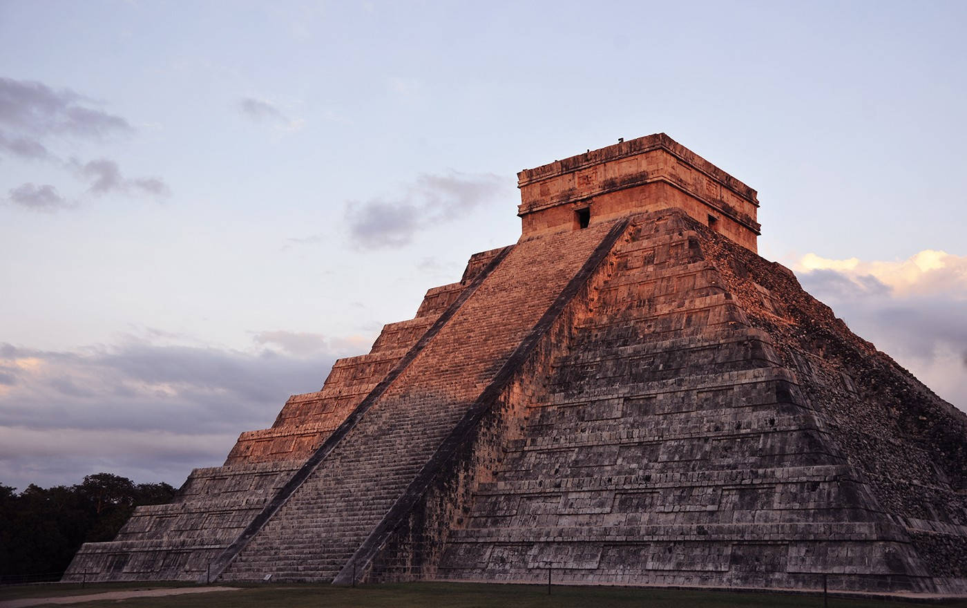 Chichen Itza, sunset glow, warm golden light, HD Desktop Wallpaper