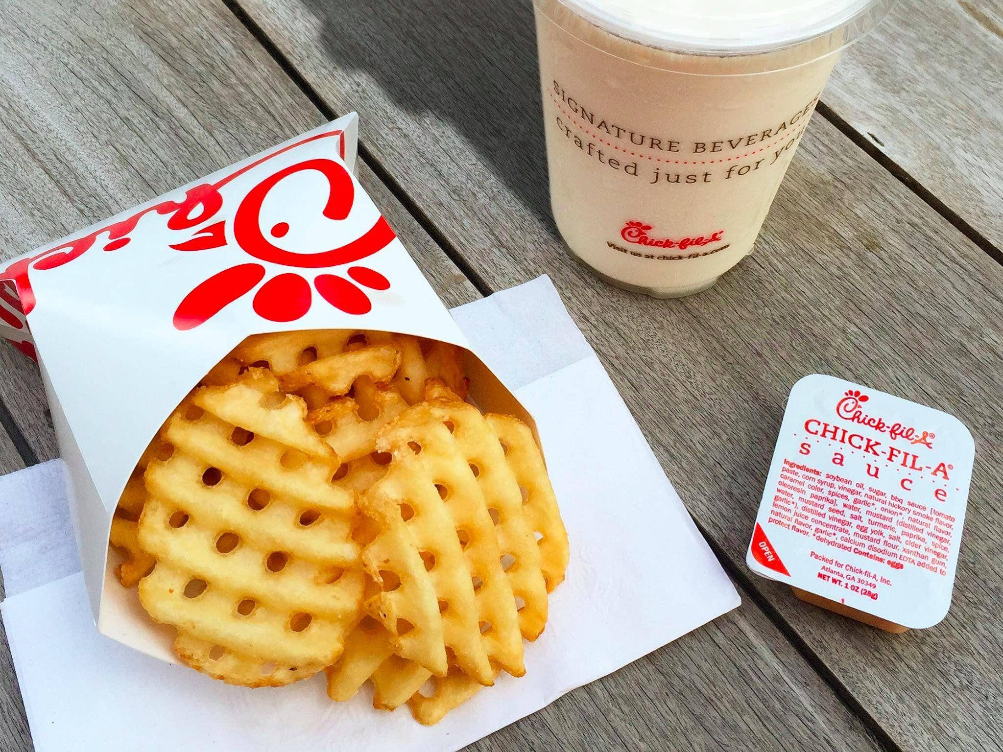 Crisscross Fries, Chick-fil-A, signature beverage, Full HD Desktop Wallpaper