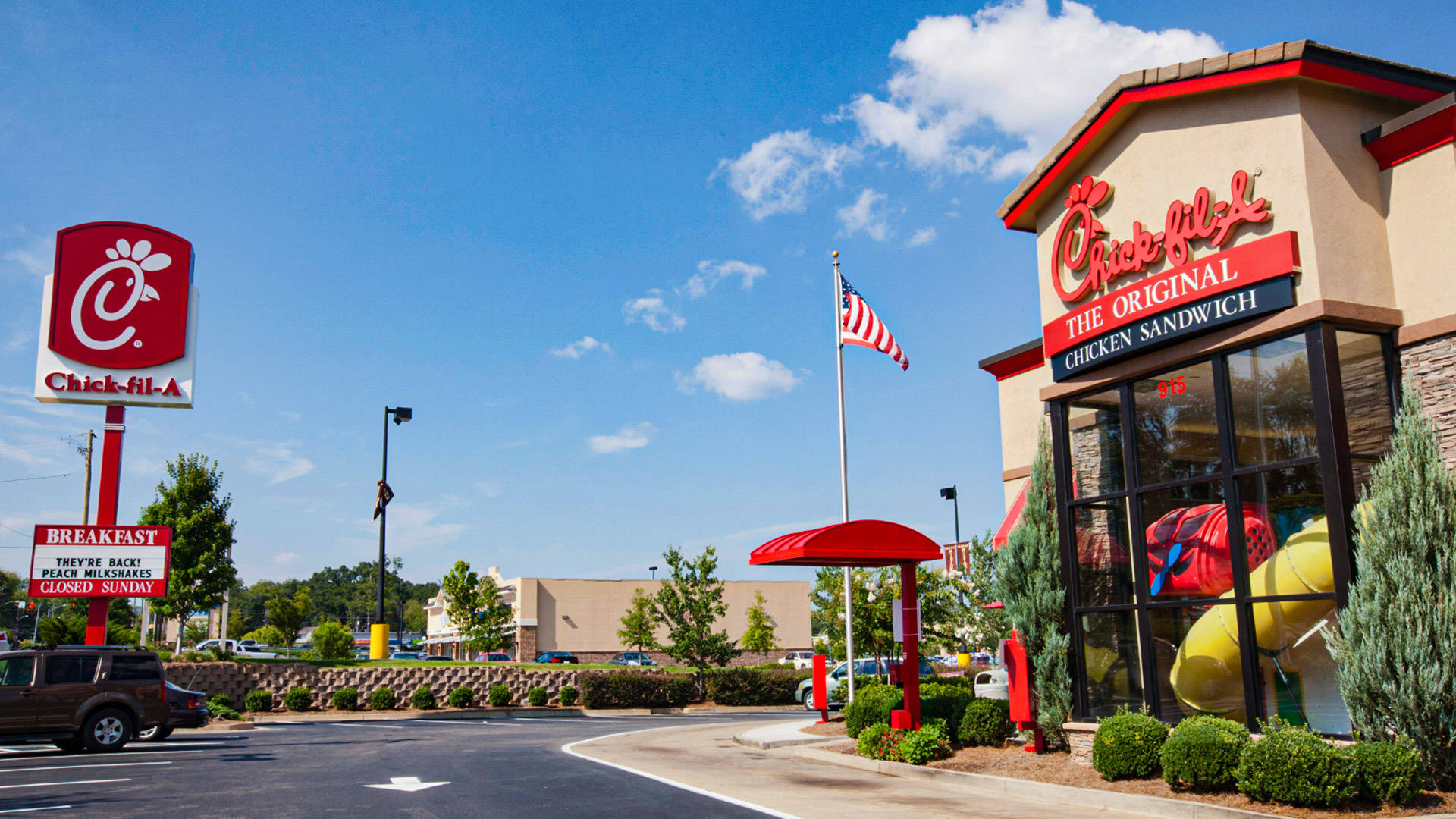 Chick-fil-A, drive thru, clear blue sky, Full HD Desktop Wallpaper
