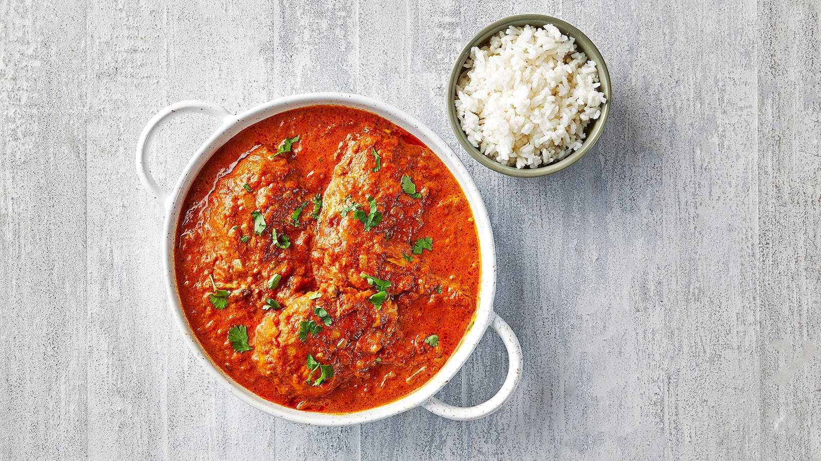 butter chicken, white ceramic dish, fresh cilantro, HD Desktop Wallpaper