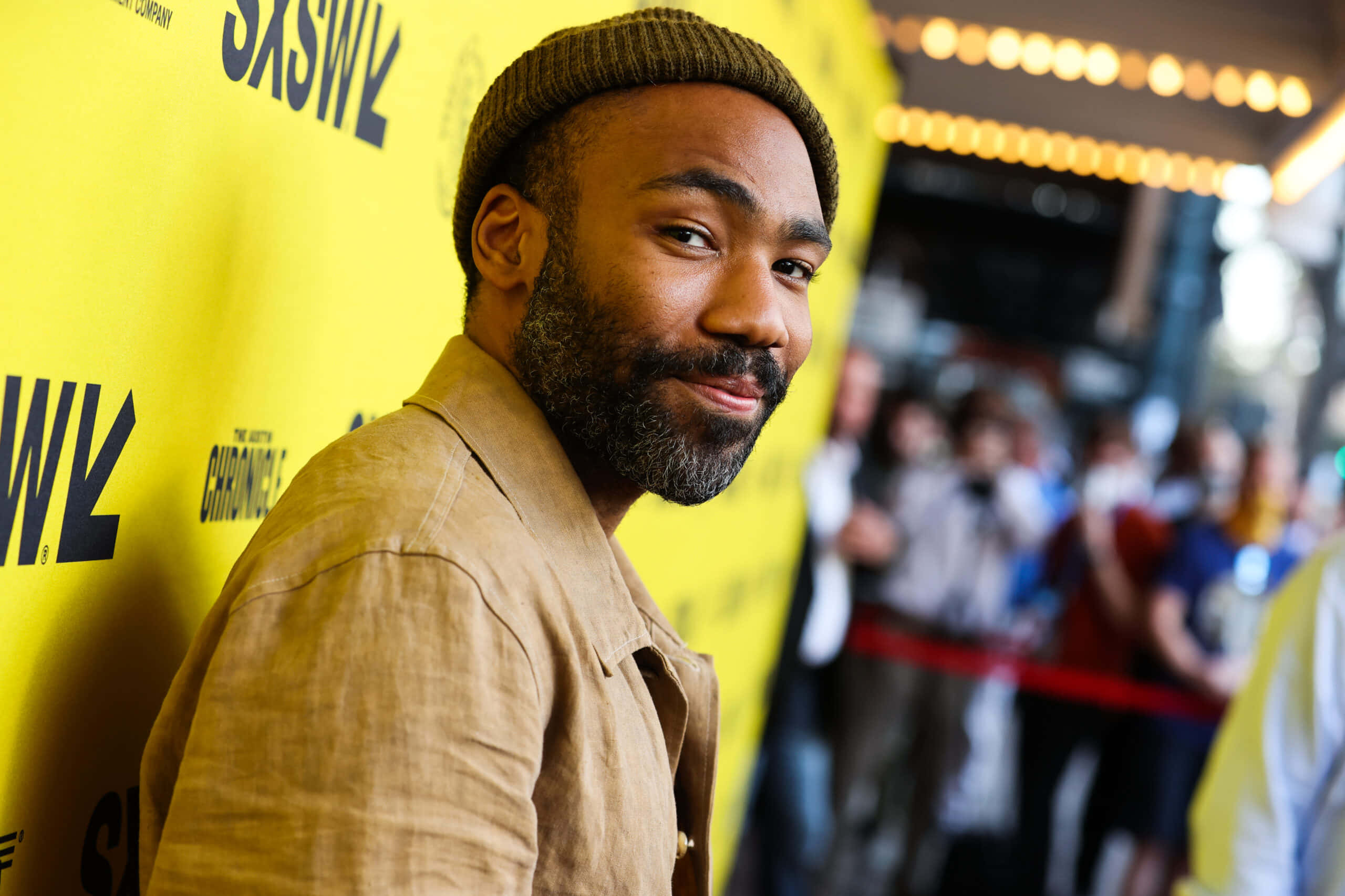 Childish Gambino, beard, beanie, 2K Desktop Wallpaper