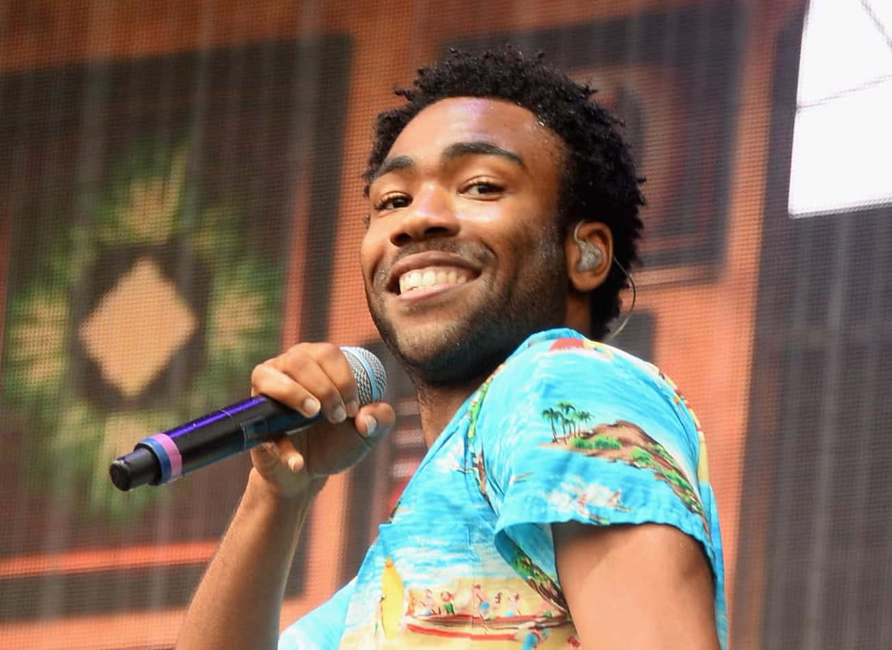 Childish Gambino, tropical print shirt, stage, HD Desktop Wallpaper