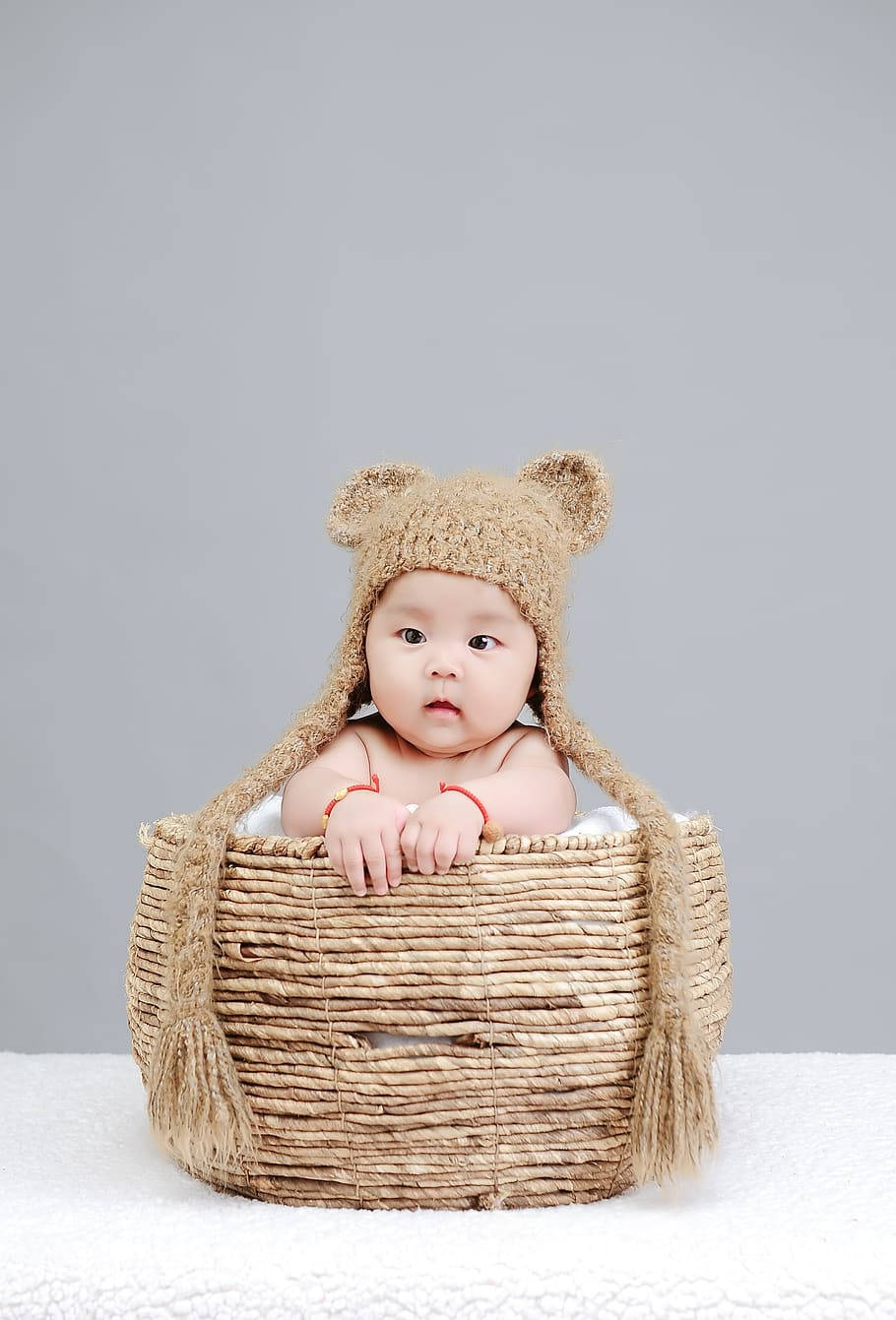 knitted bear hat, woven basket, soft gray background, HD Phone Wallpaper