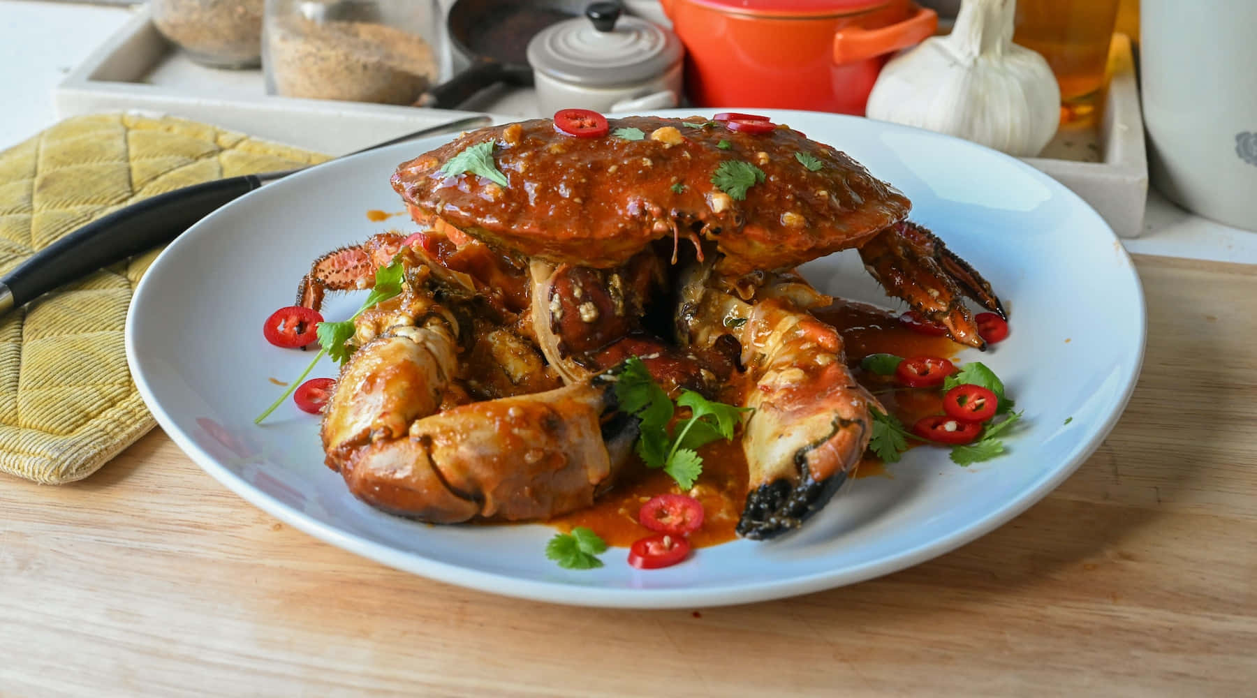 chilli crab, chili slices, sauce, HD Desktop Wallpaper