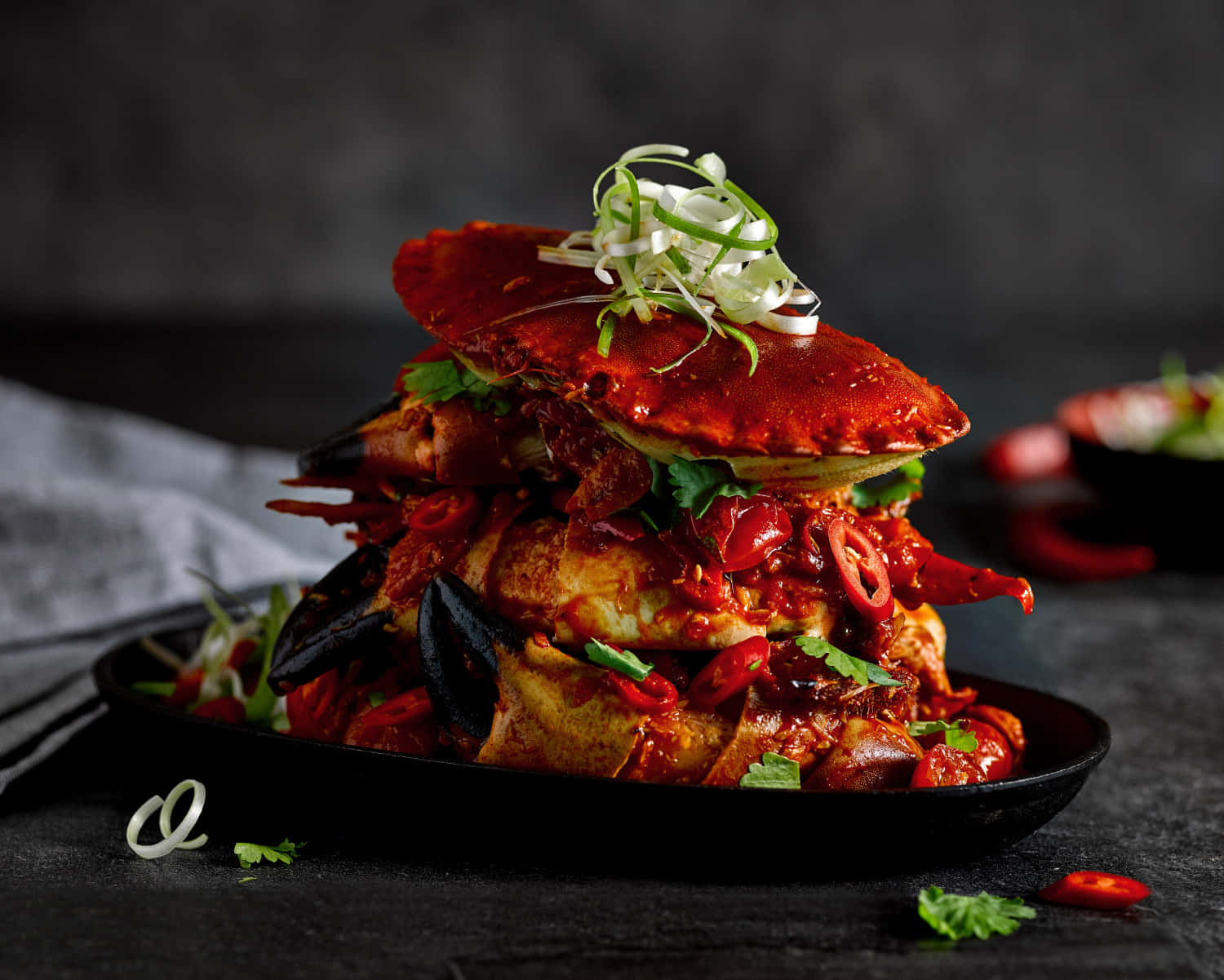 Chilli Crab, vibrant red sauce, fresh green garnish, HD Desktop Wallpaper