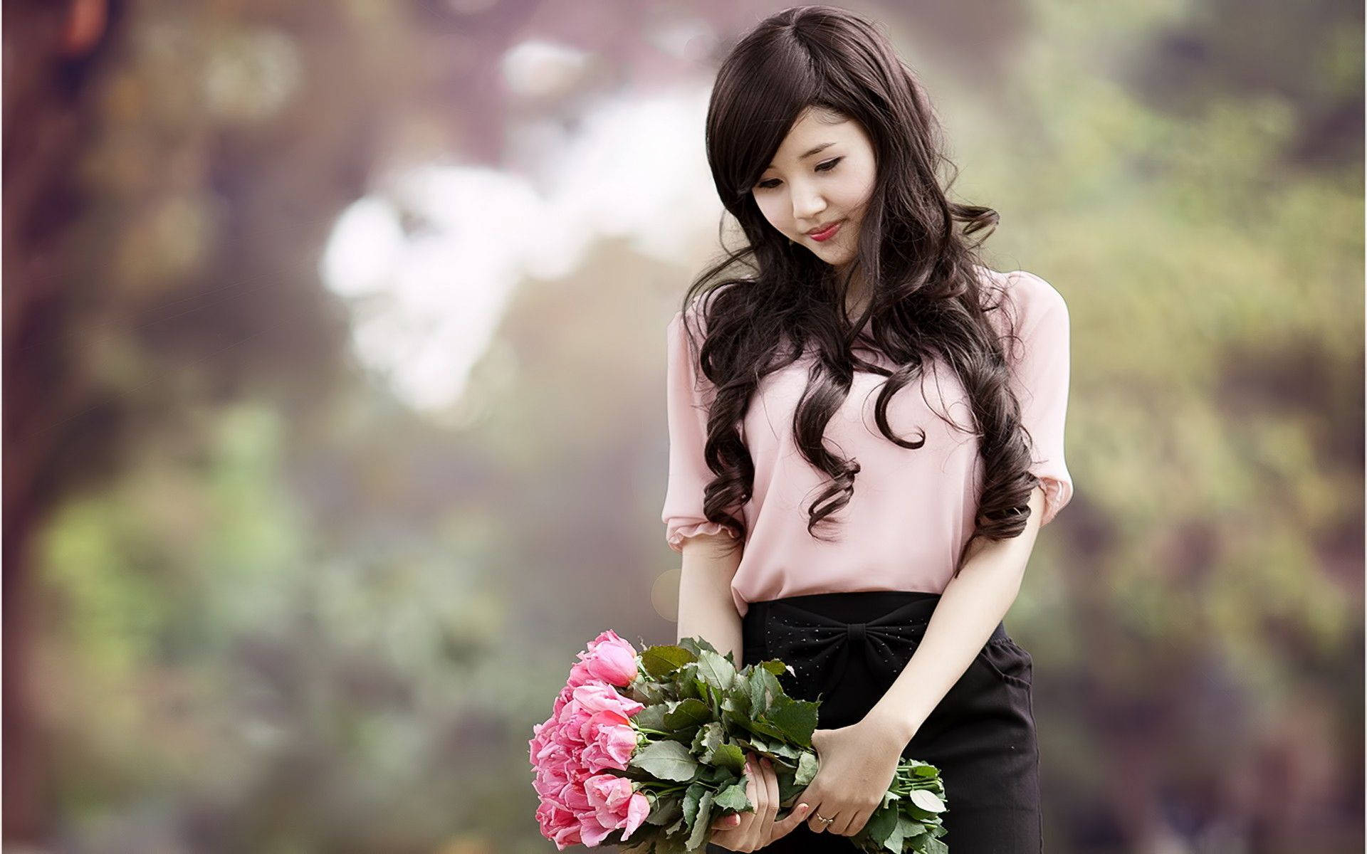 Chinese Girl, pink bouquet, pink roses, Full HD Desktop Wallpaper