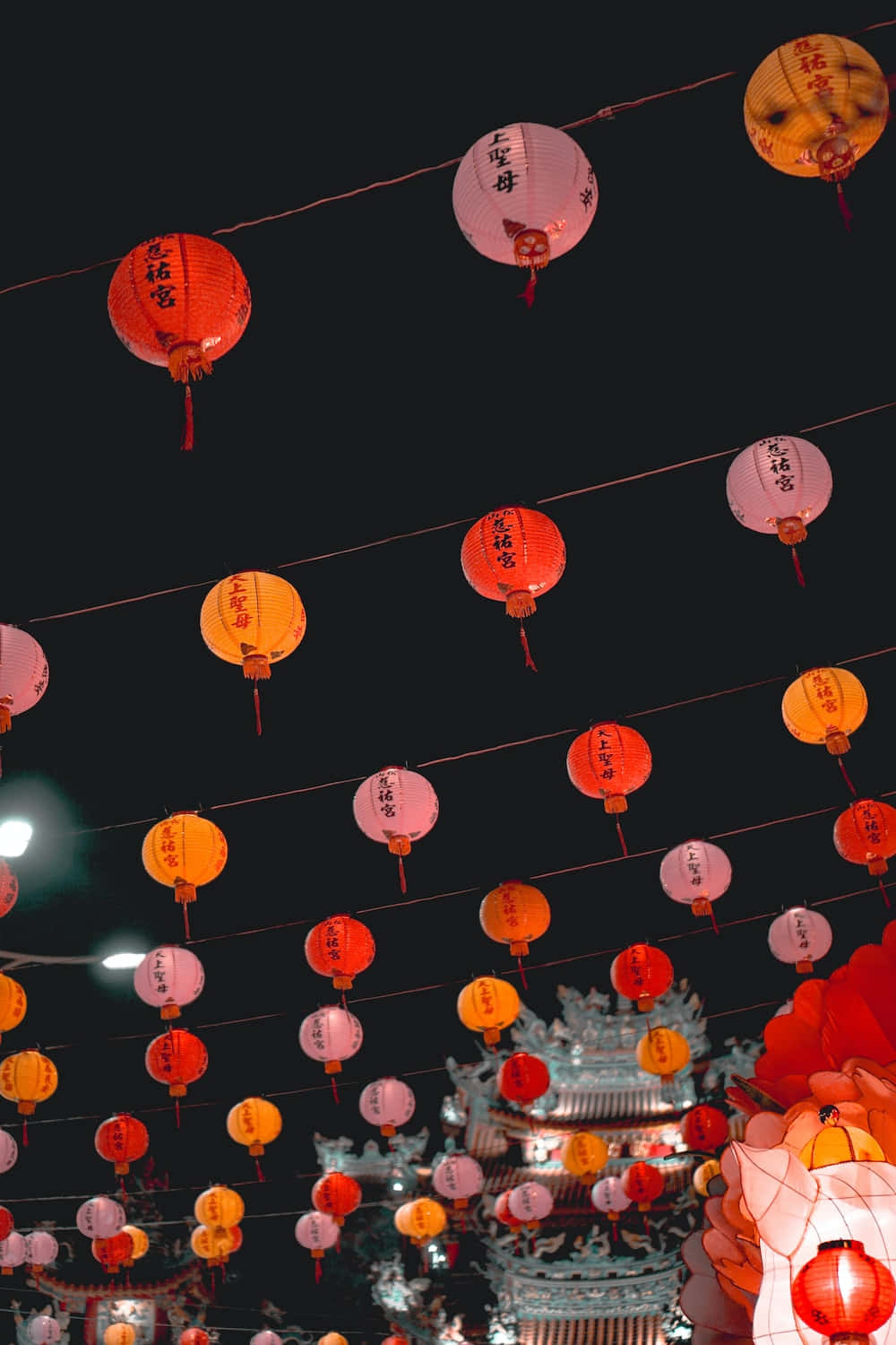 Chinese New Year, iPhone, vibrant red and white lanterns, HD Phone Wallpaper