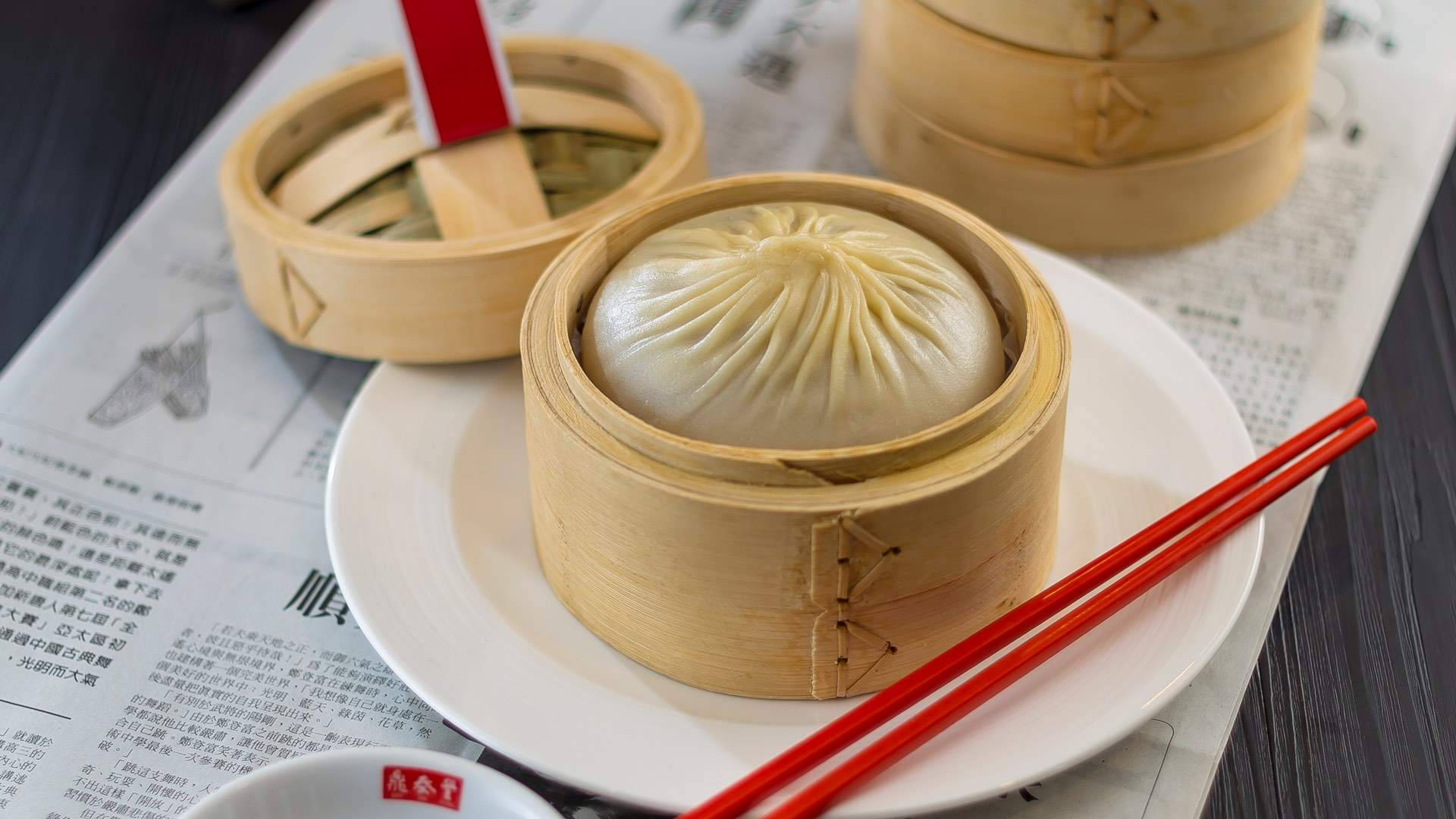 xiaolongbao, bamboo steamer, newspaper, Full HD Desktop Wallpaper