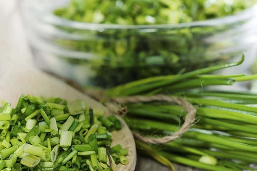 glass bowl, chopped chives, wooden spoon, SD Desktop Wallpaper