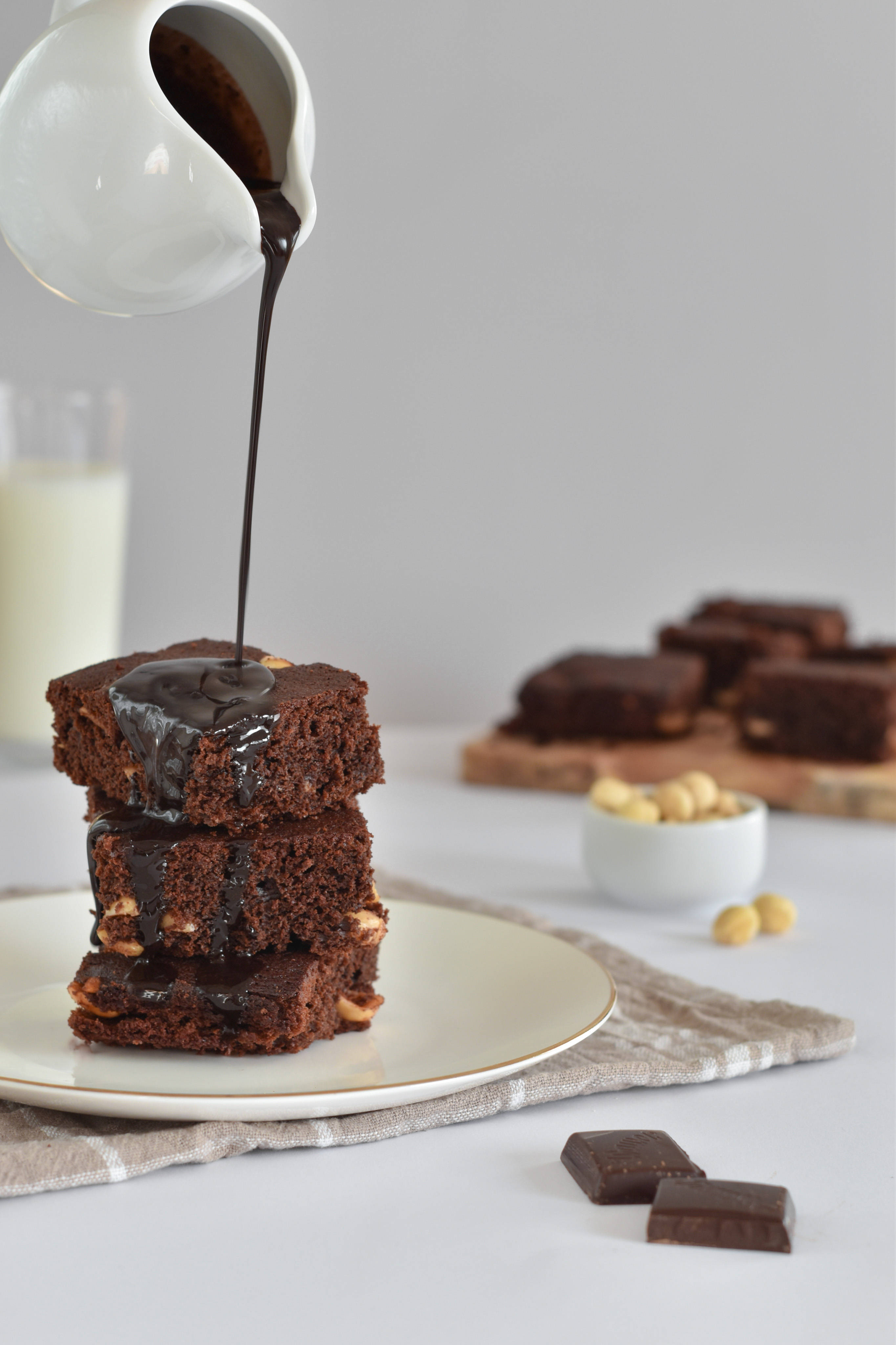 Chocolate Brownies Syrup, fudgy brownies, rich chocolate sauce, 4K Phone Wallpaper
