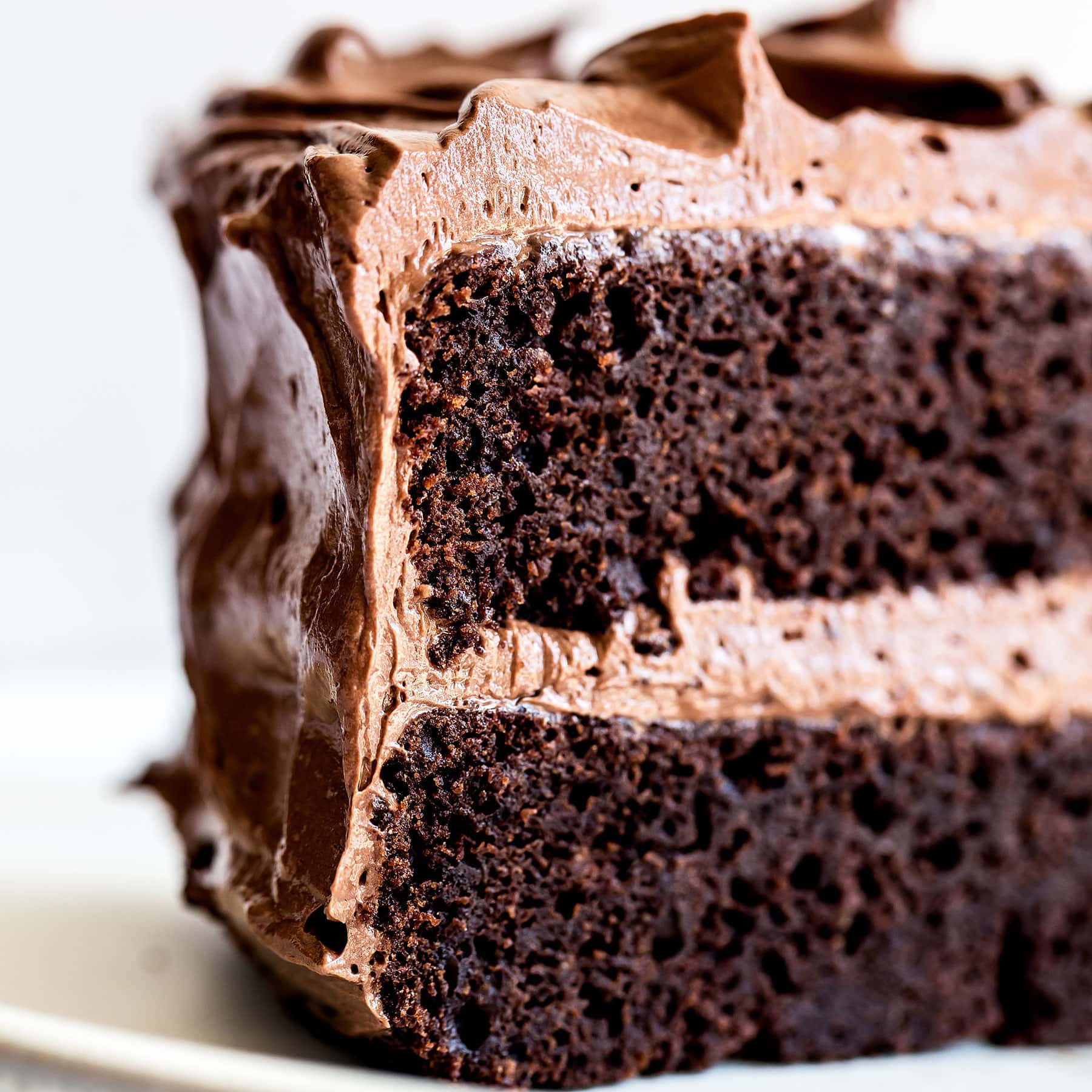 moist chocolate cake, thick chocolate frosting, rich chocolate cake, HD Desktop Wallpaper
