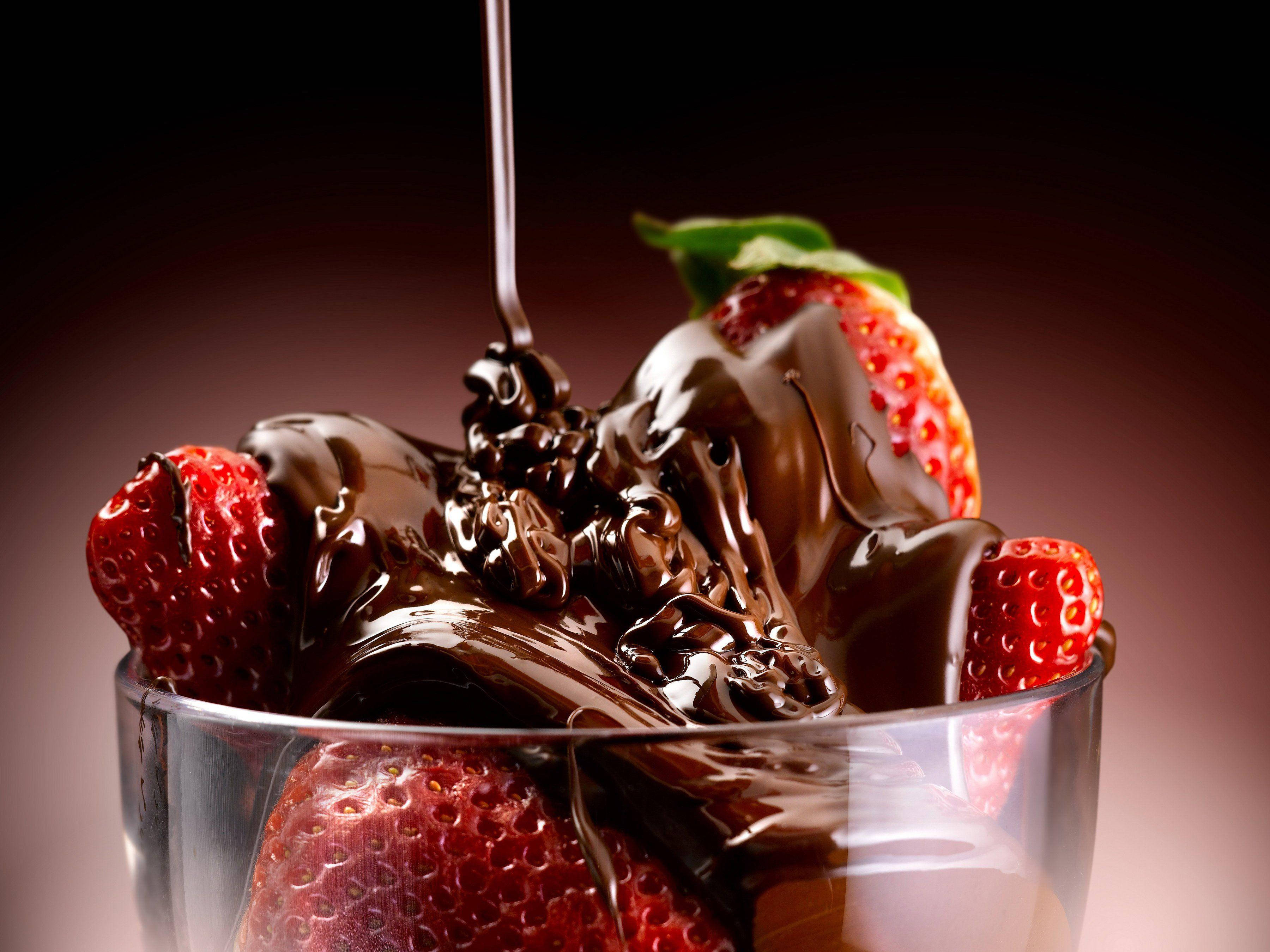 dark chocolate, vibrant red strawberries, glass bowl, 2K Desktop Wallpaper