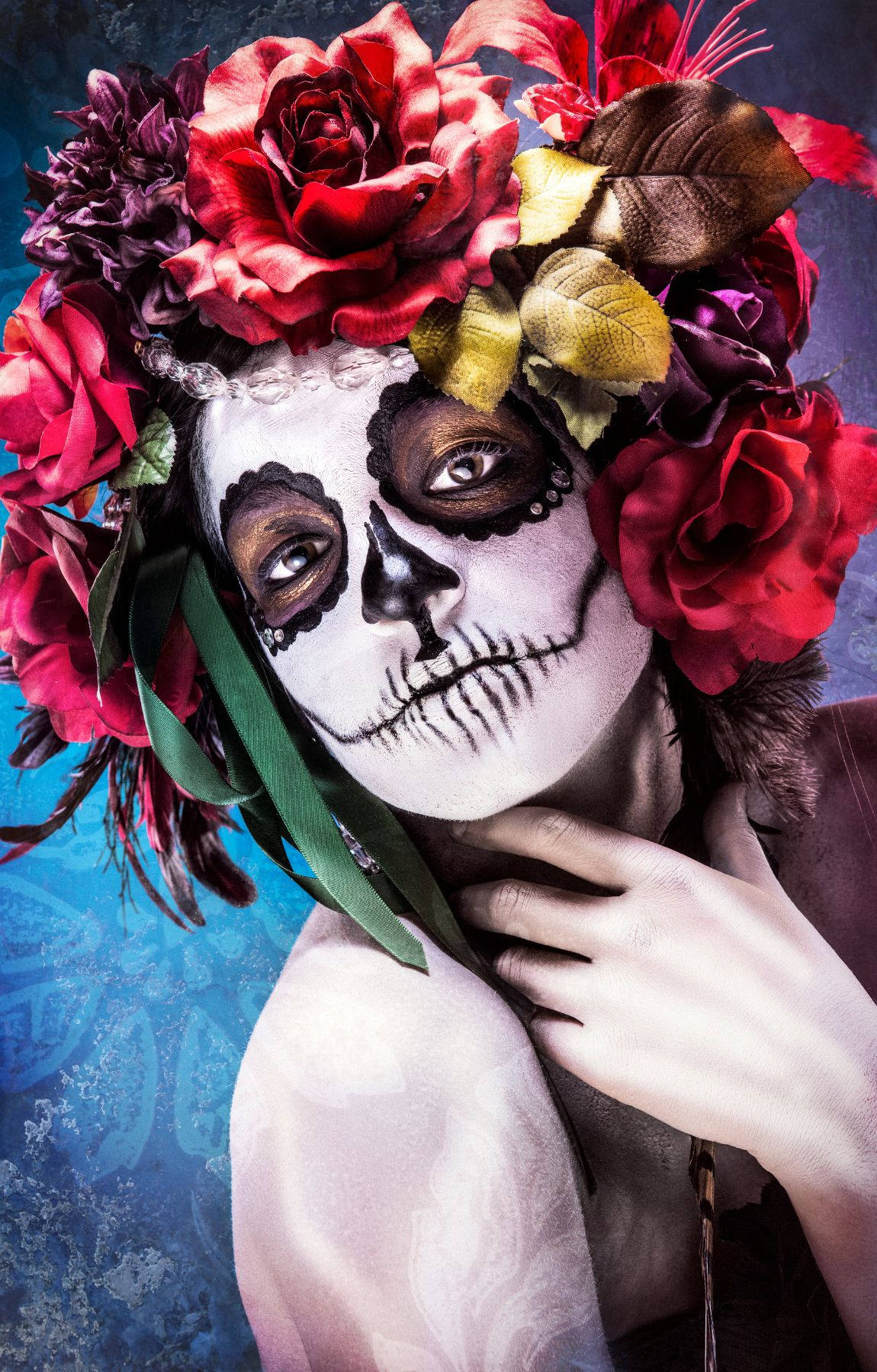 Chola Sugar Skulls, sugar skull makeup, vibrant red roses, HD Phone Wallpaper