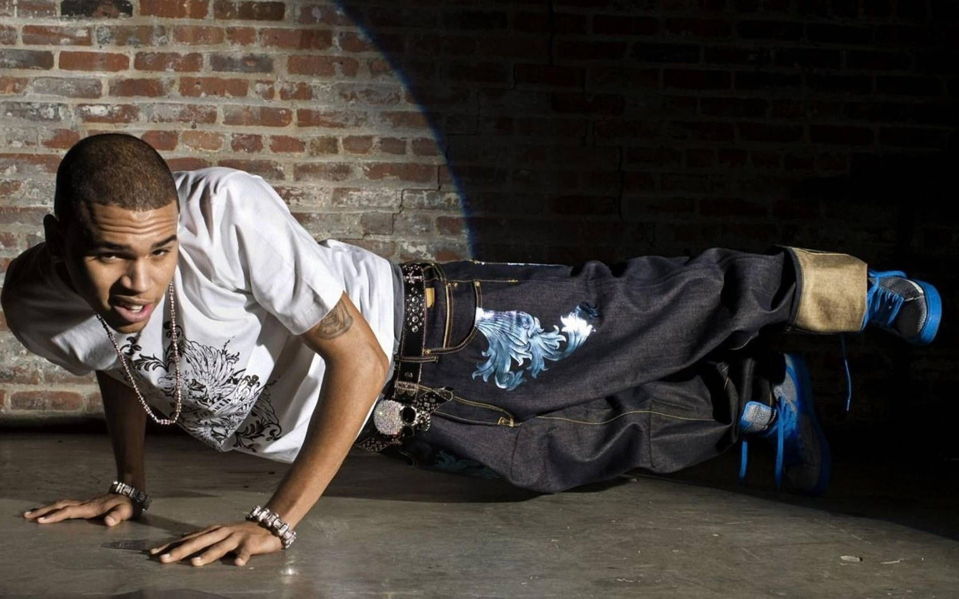 Chris Brown, streetwear, concrete floor, Full HD Desktop Wallpaper