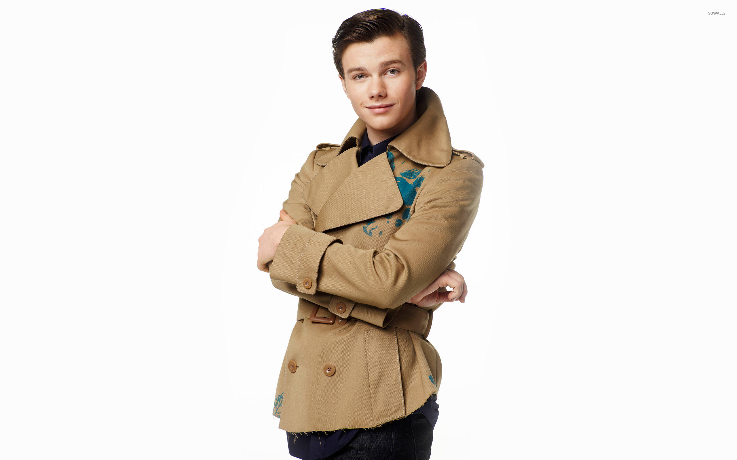 Chris Colfer, tan trench coat, blue floral patches, 2K Desktop Wallpaper