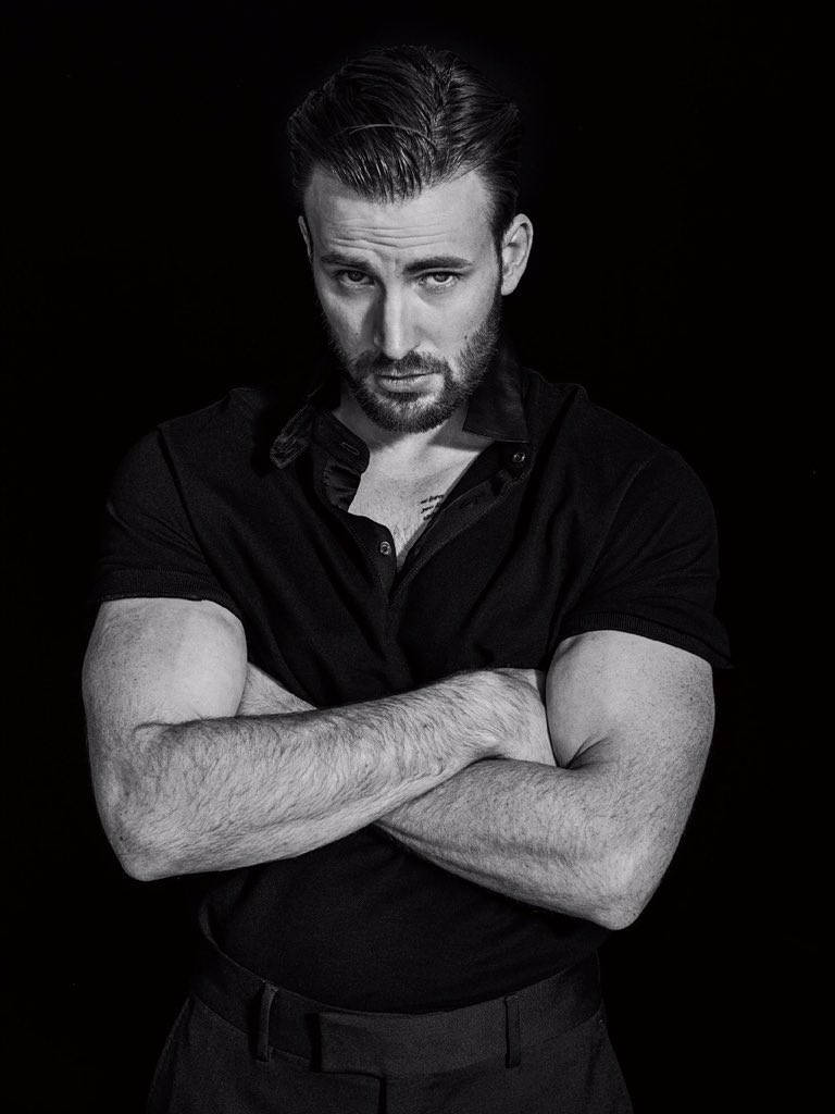 Chris Evans, beard, arms crossed, SD Phone Wallpaper