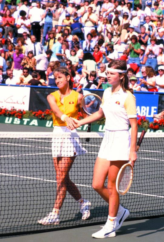 Chris Evert, tennis players, sunlit court, SD Phone Wallpaper