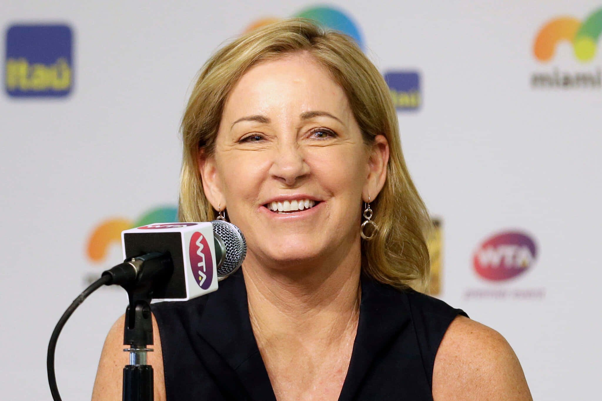 Chris Evert, microphone, press event, Full HD Desktop Wallpaper