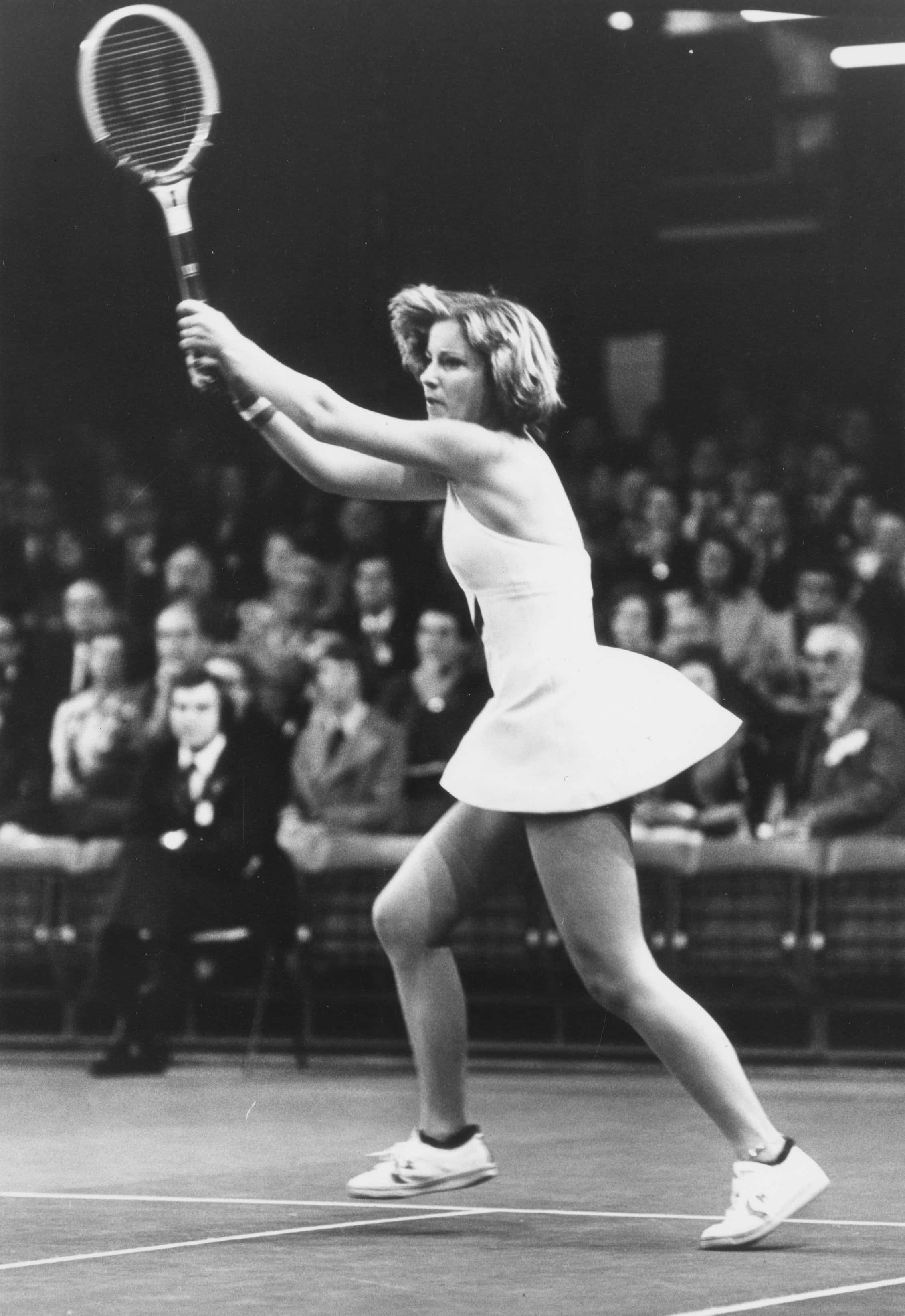 Chris Evert, white dress, indoor court, 2K Phone Wallpaper
