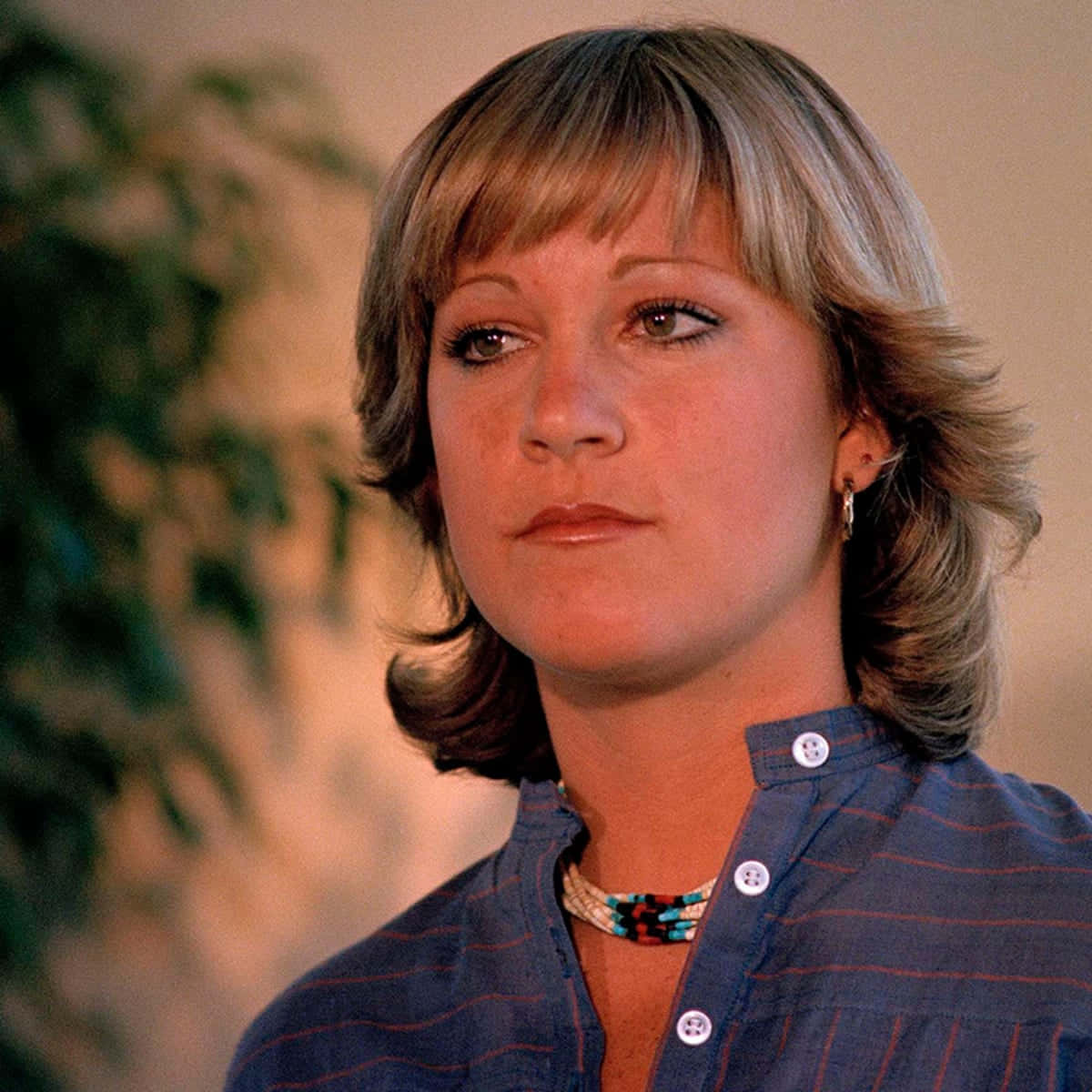 Chris Evert, blonde shoulder-length hair, bangs, SD Desktop Wallpaper