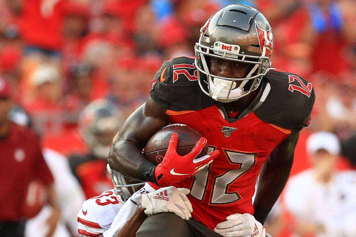 2017 Tampa Bay Buccaneers, Chris Godwin, red and black uniform, SD Desktop Wallpaper