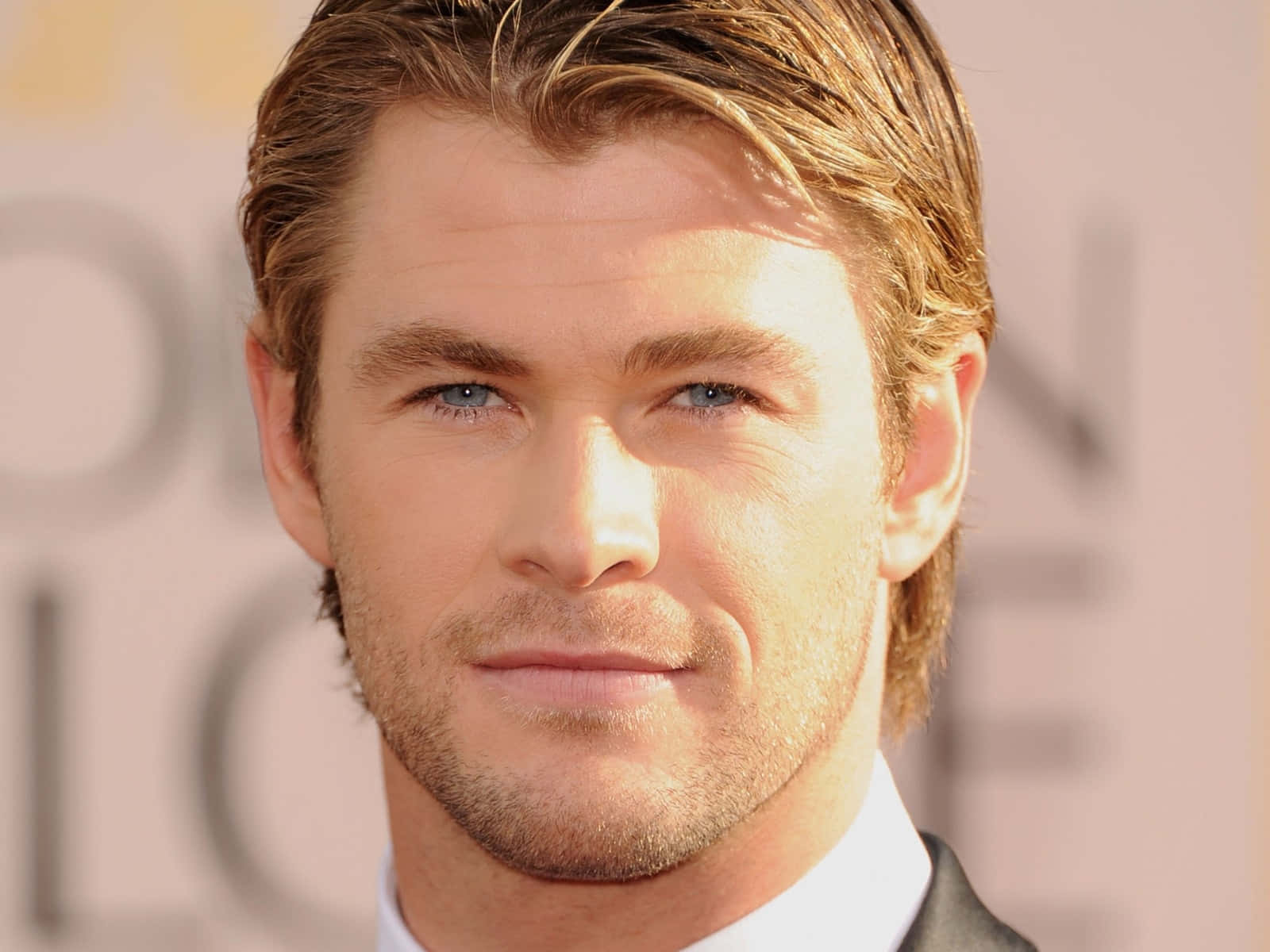 Chris Hemsworth, blue eyes, styled hair, HD Desktop Wallpaper