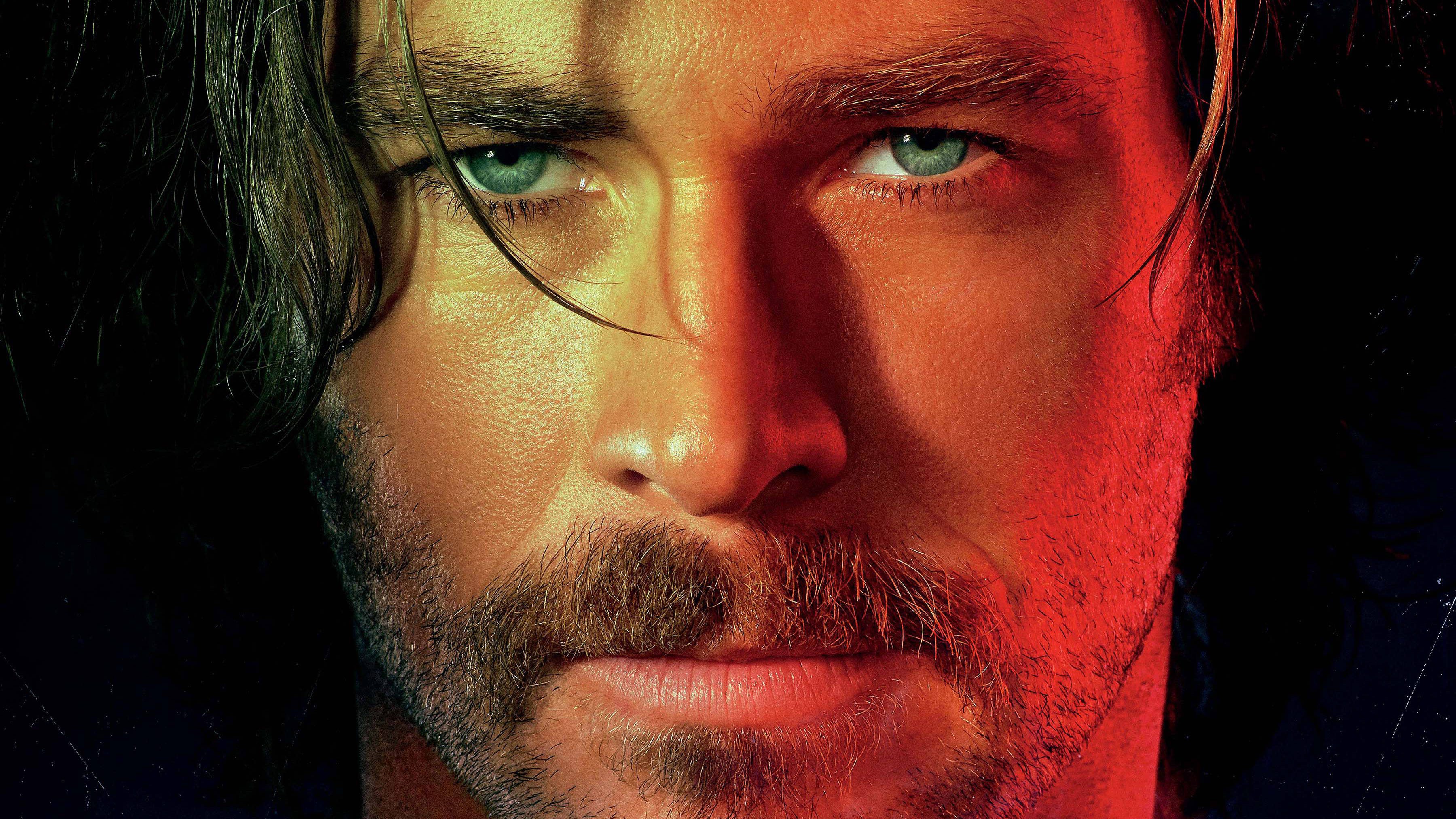 Chris Hemsworth, intense green eyes, beard, 2K Desktop Wallpaper