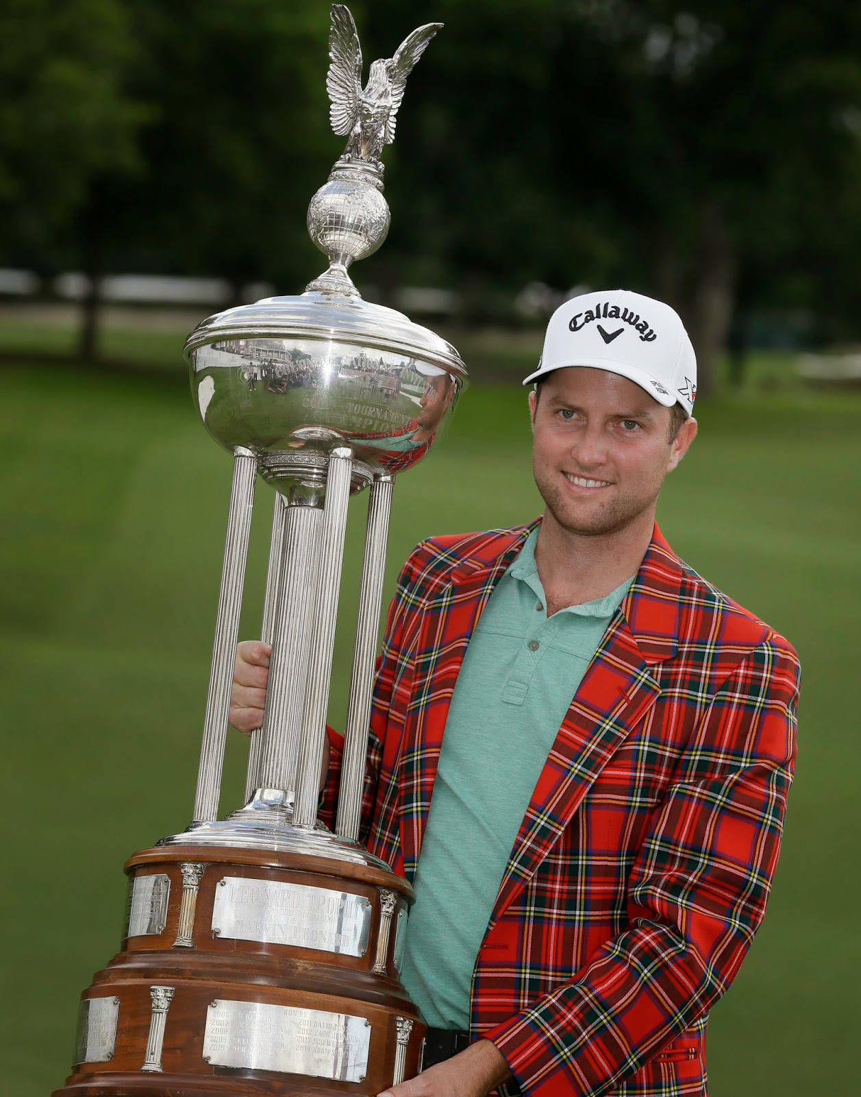 Chris Kirk, red plaid jacket, large silver trophy, HD Phone Wallpaper