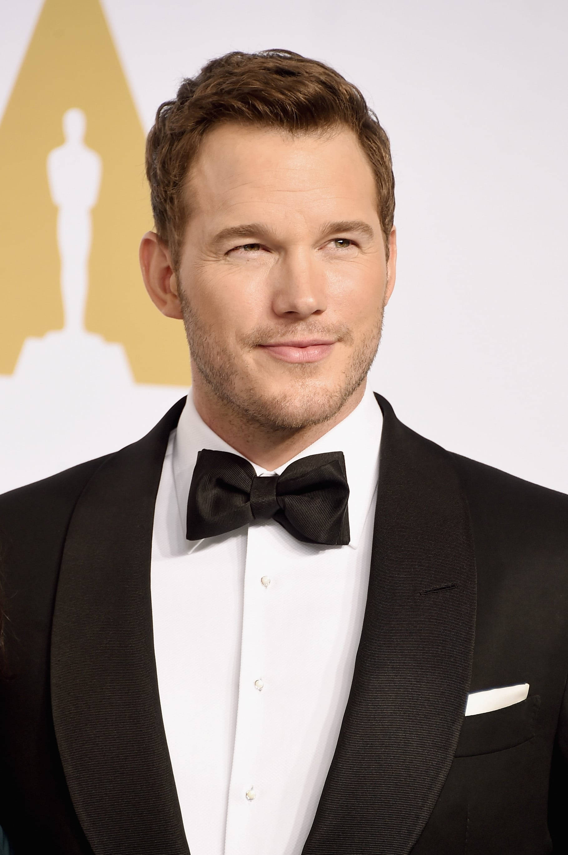 Chris Pratt, 2015 Oscars, black tuxedo, 2K Phone Wallpaper