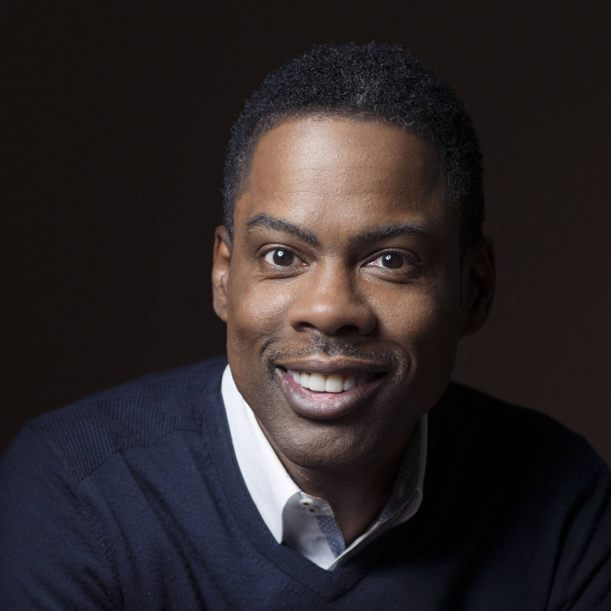 Chris Rock, navy sweater, white collared shirt, Full HD Desktop Wallpaper