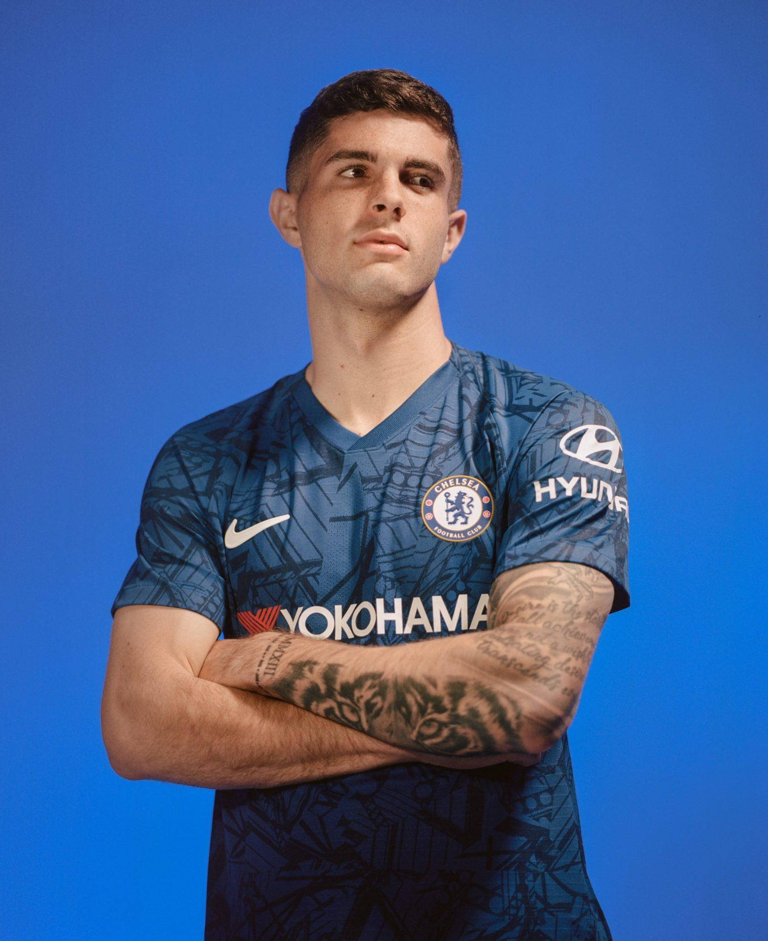 Christian Pulisic, blue patterned Chelsea jersey, crossed arms, HD Phone Wallpaper