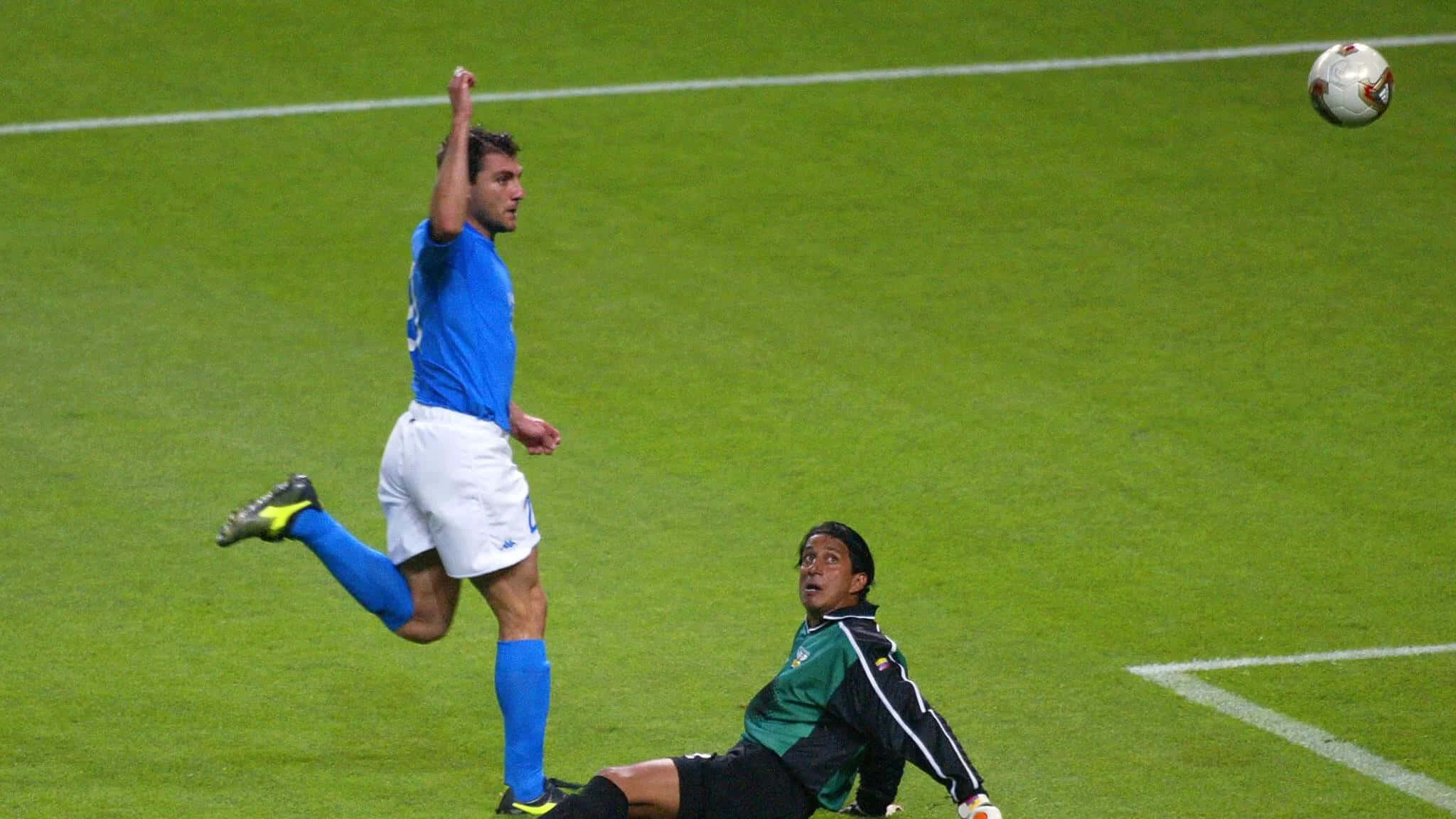 Christian Vieri, blue, green, Full HD Desktop Wallpaper