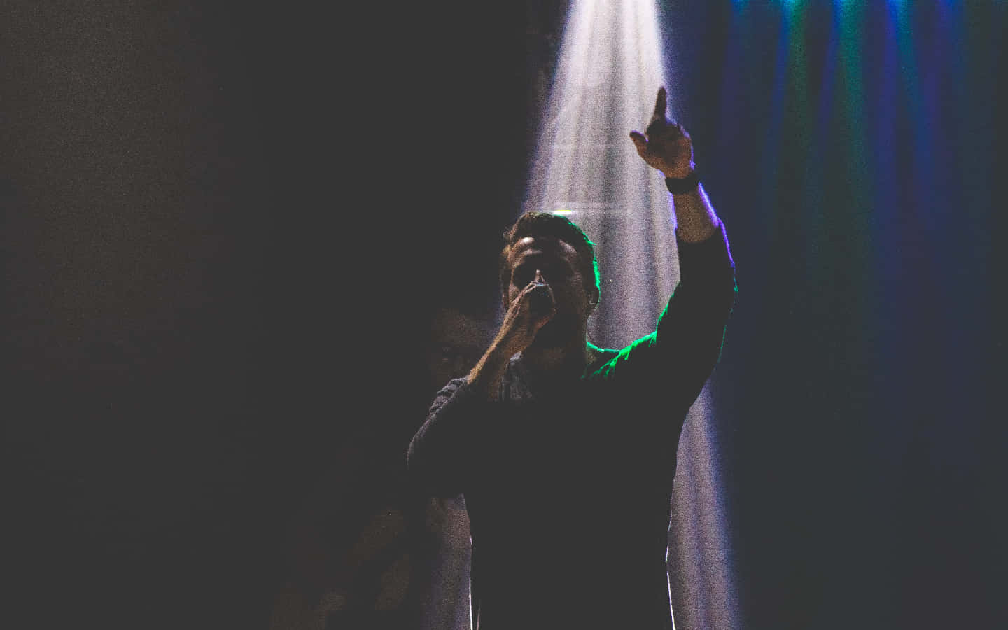 spotlight, green and blue stage lights, dark backdrop, HD Desktop Wallpaper