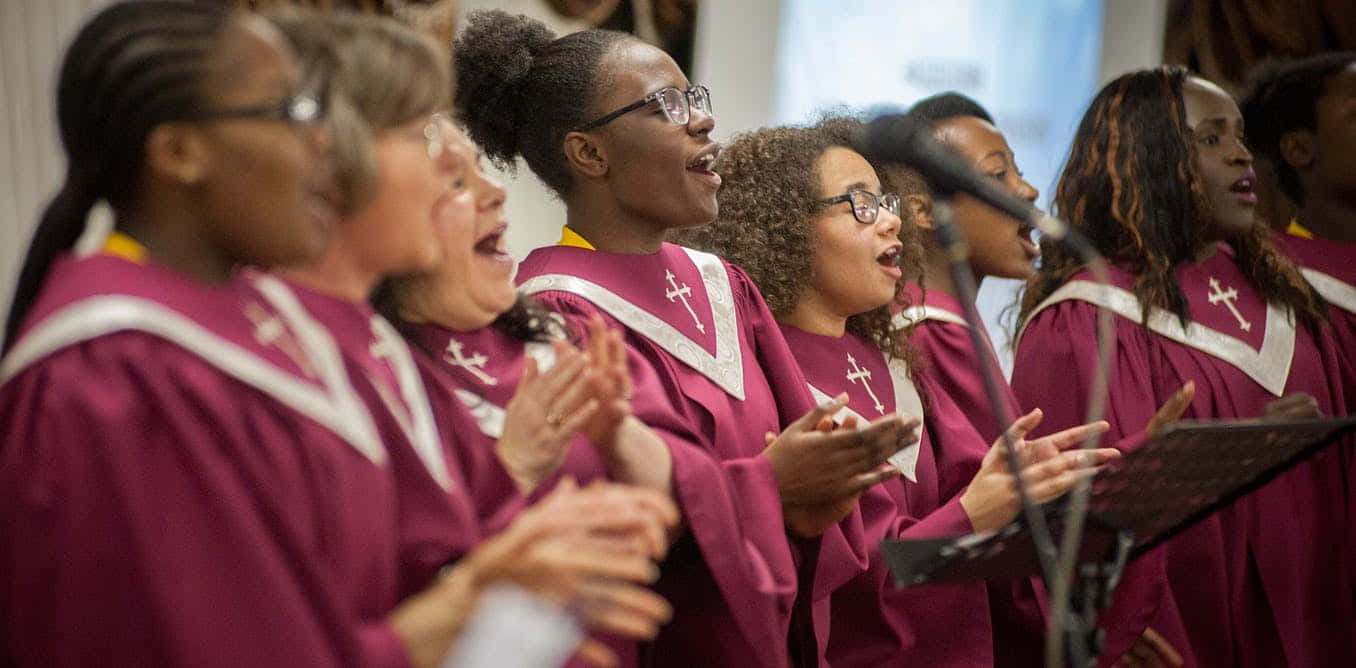 gospel choir, maroon robes, white crosses, HD Desktop Wallpaper