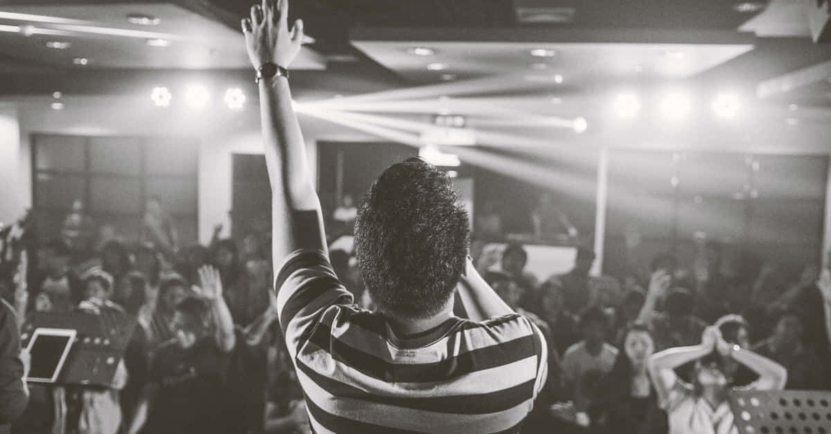 Worship Leader, black and white, bright stage lights, SD Desktop Wallpaper