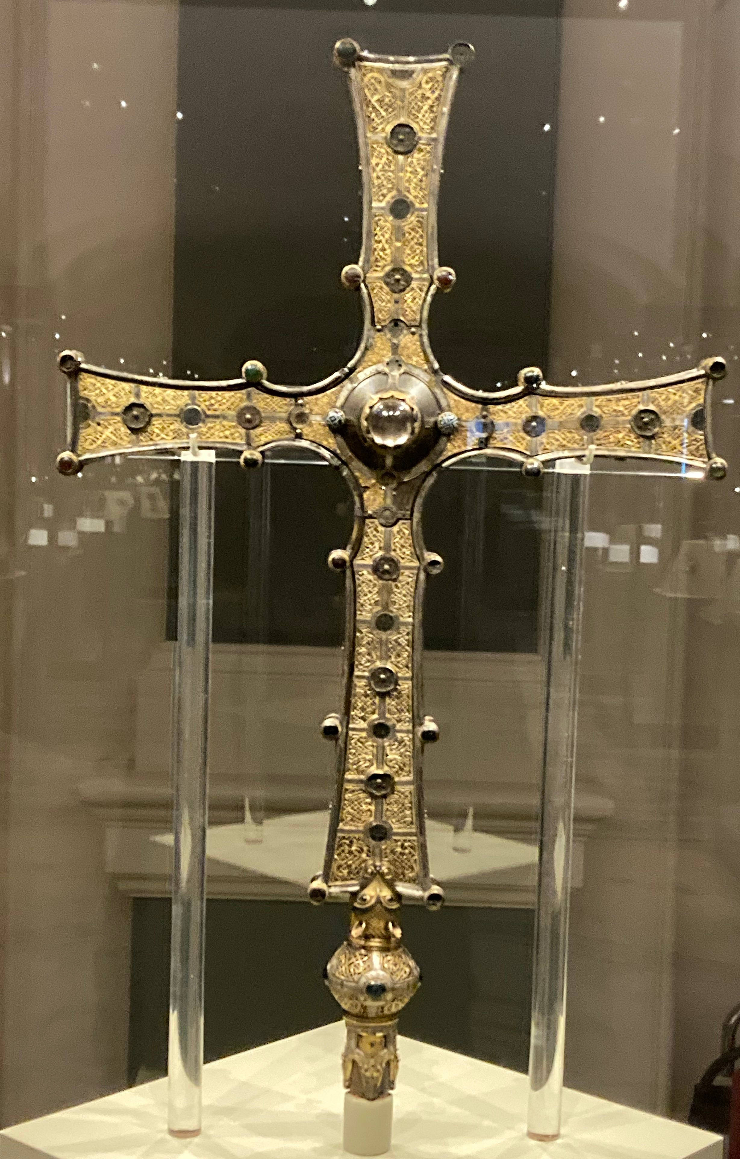 golden christian cross, ornate golden cross, intricate filigree, 4K Phone Wallpaper