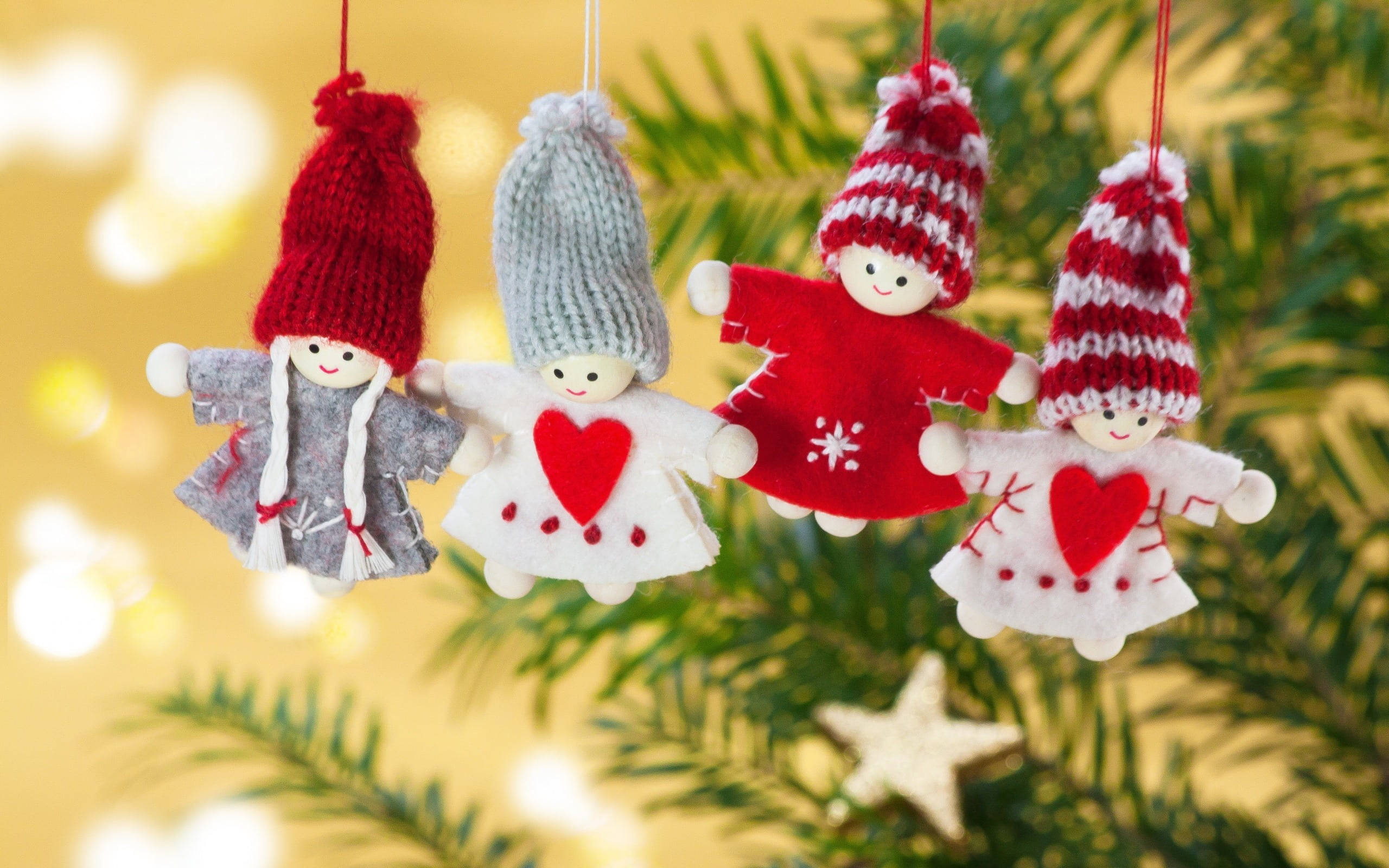 hanging christmas angels, handmade felt angels, knit hats, 2K Desktop Wallpaper