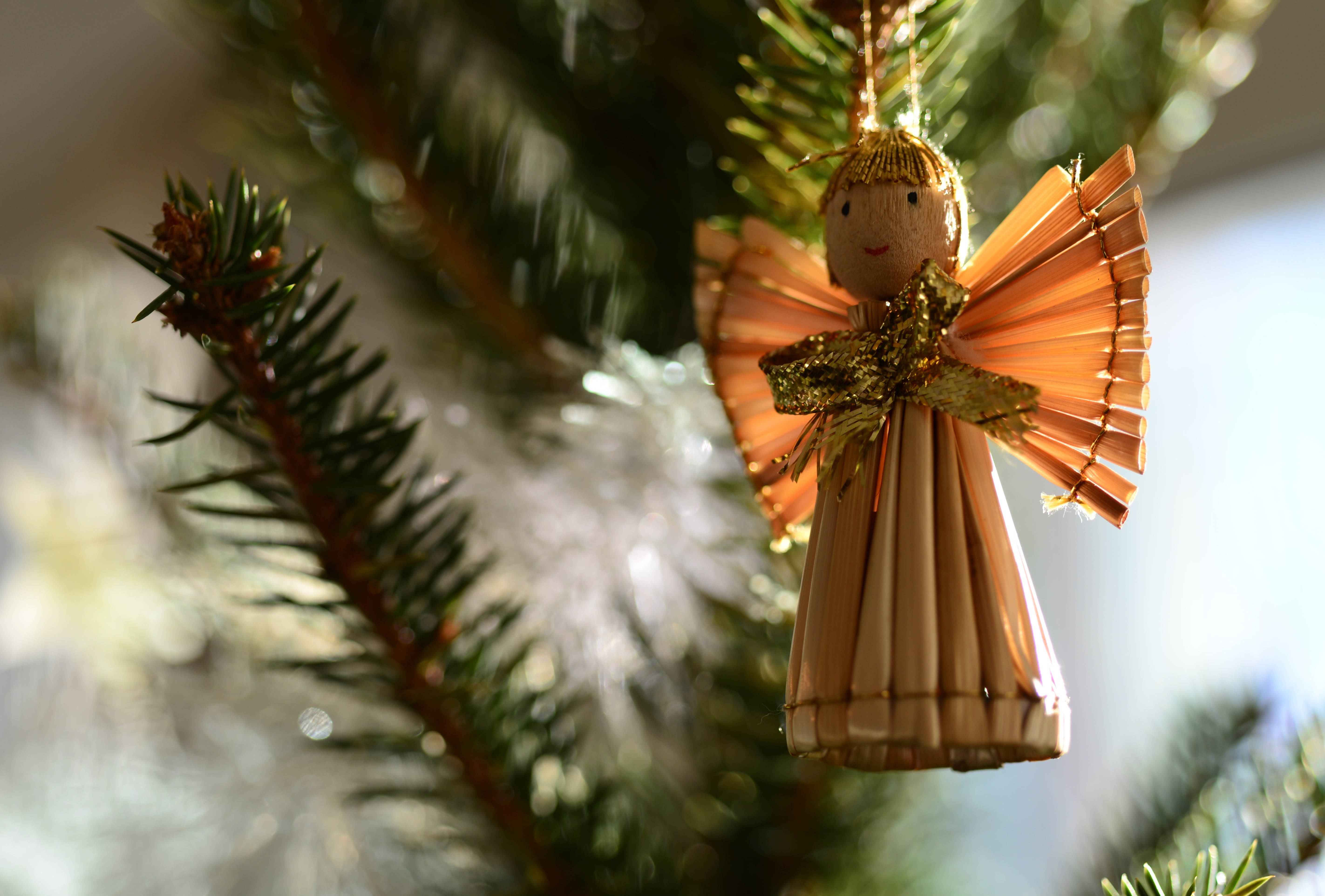 straw christmas angel, handmade paper angel ornament, glittery wings, 5K Desktop Wallpaper